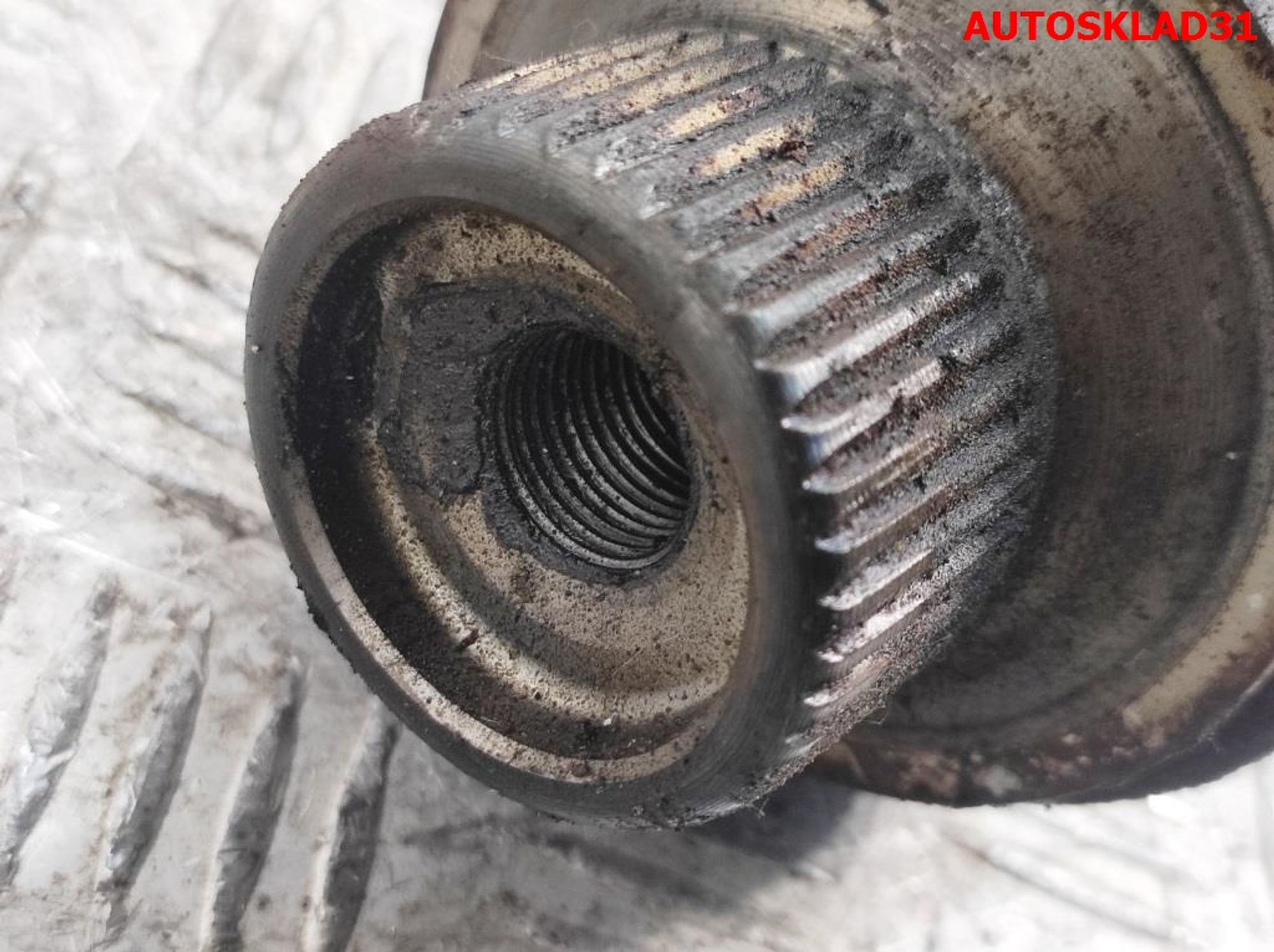 Полуось задняя Audi A6 C7 4G 3,0 CDU АКПП Дизель 8R0501203C, 3500 рублей, Дубовое