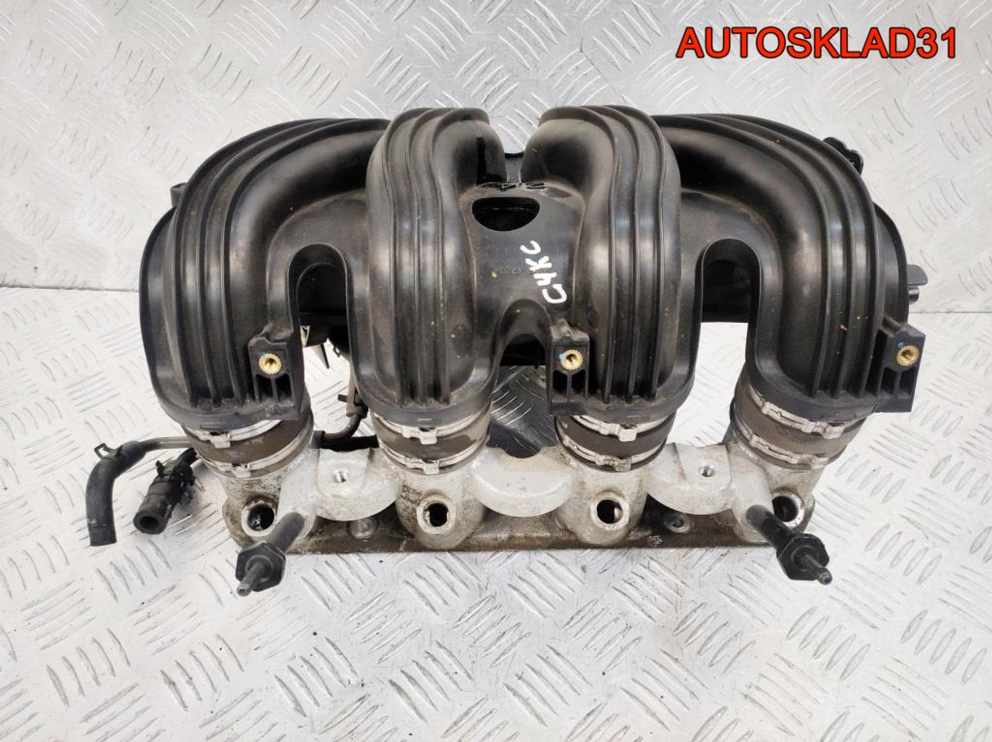 Коллектор впускной Hyundai Sonata 5 2,4 G4KC, 3600 рублей, Дубовое