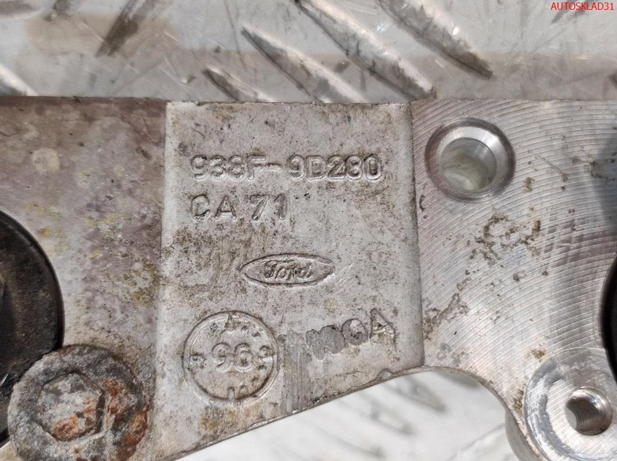 Рейка топливная Ford Mondeo 1 1,8 Бензин 938F9D280CA, 700 рублей, Дубовое