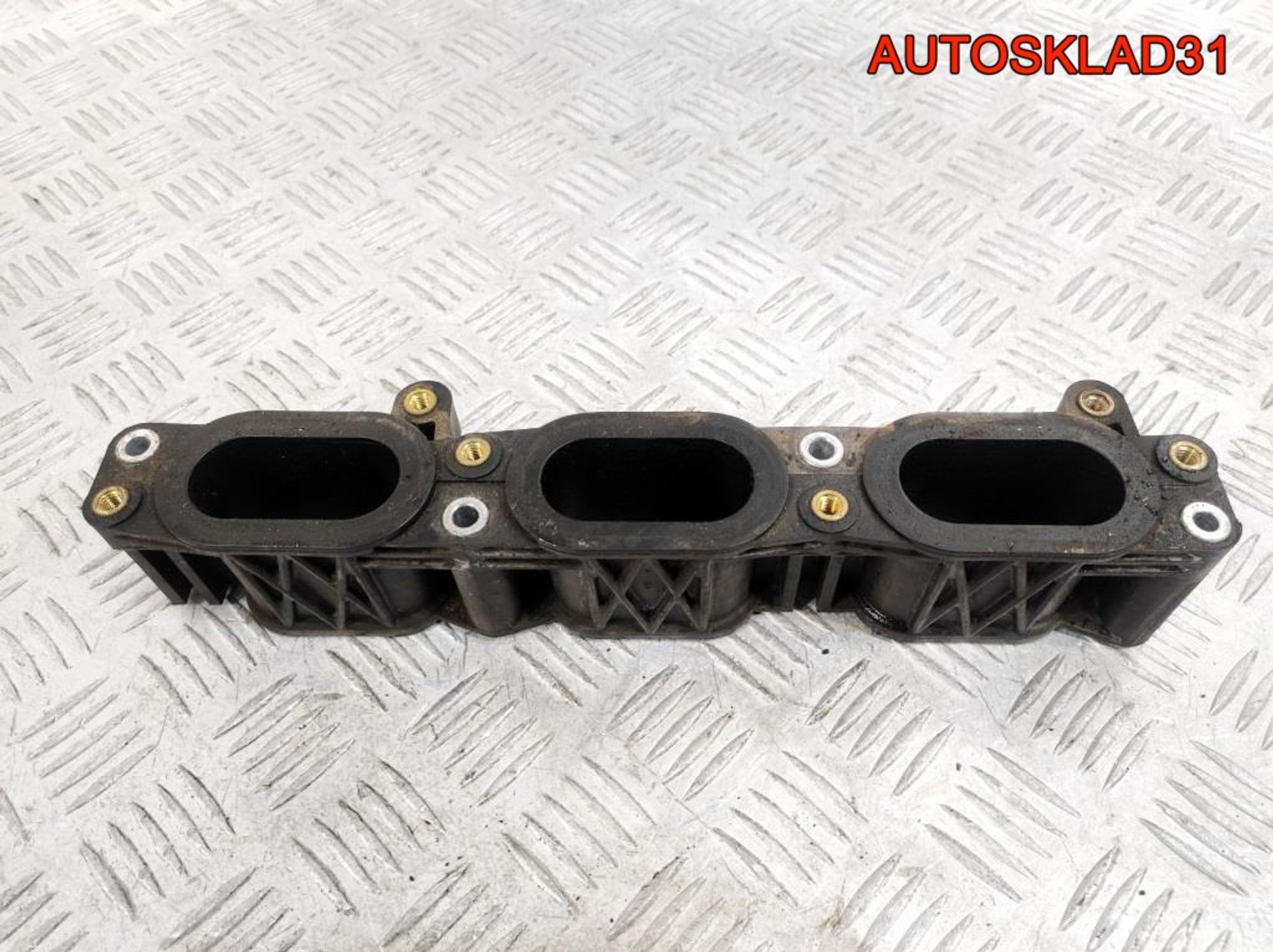 Коллектор впускной Ford Maverick 2 3,0 7KB4 3F1E9K461AC, 900 рублей, Дубовое