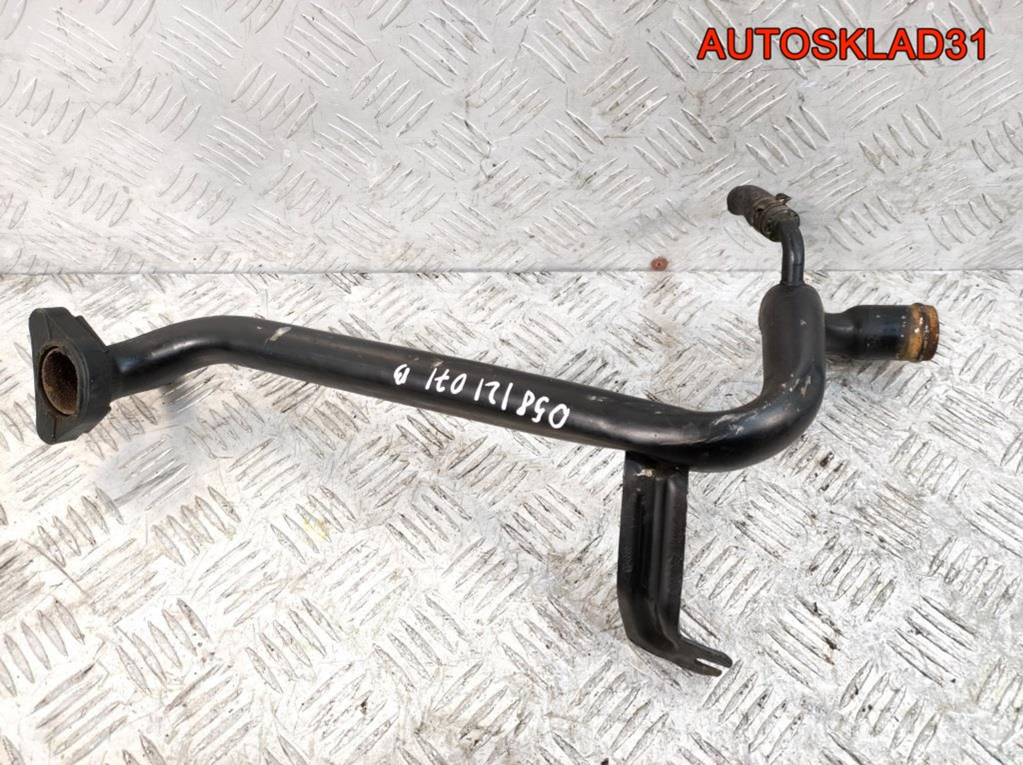 Трубка охлаждающей жидкости VW Passat B5 1,8 Бензин 058121071B, 600 рублей, Дубовое