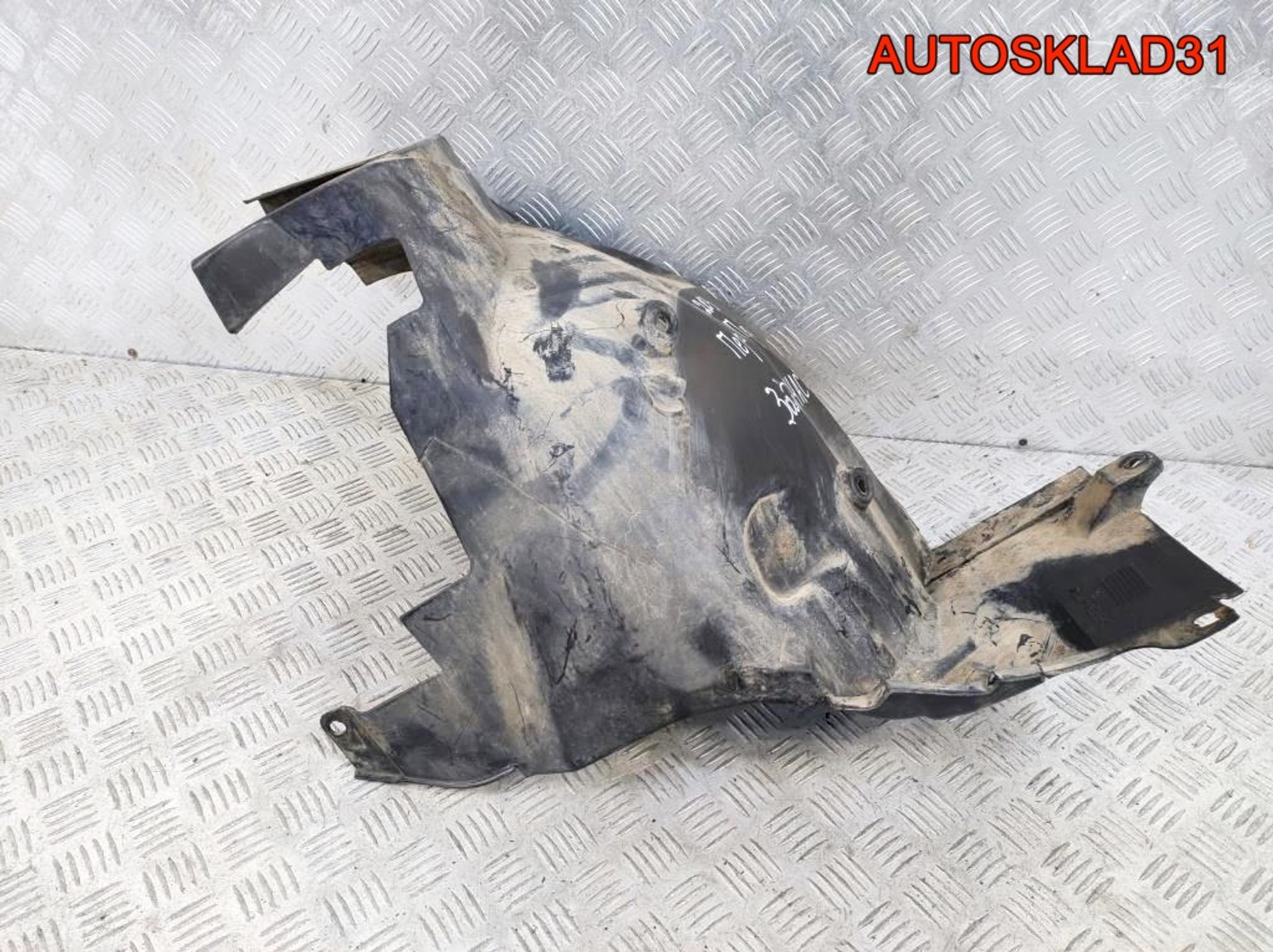 Локер передний правый Mercedes W203 A2038841222, 900 рублей, Дубовое