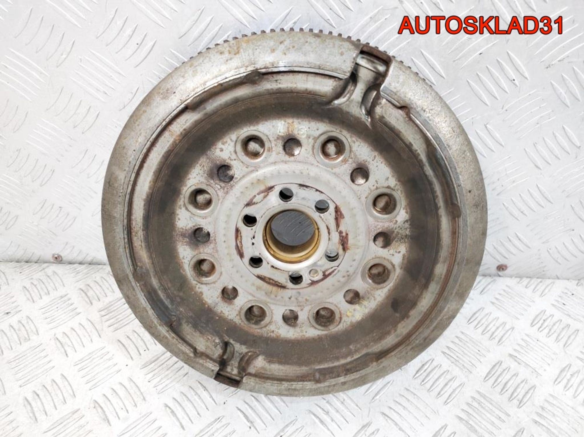 Маховик в сборе со сцеплением VW Passat B6 2,0 BKD 03G105266BN, 8000 рублей, Дубовое