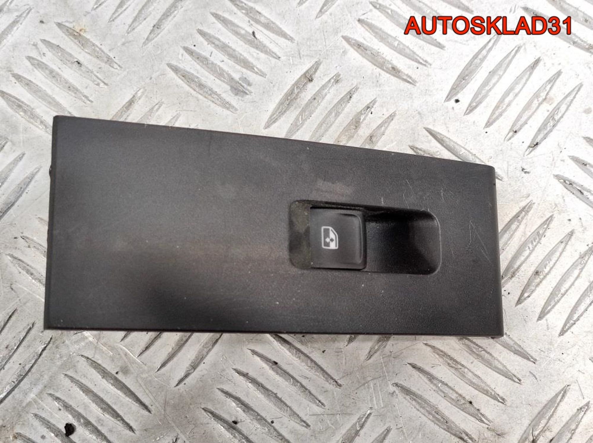 Кнопка стеклоподъемника Skoda Rapid 5JA959855A, 900 рублей, Дубовое