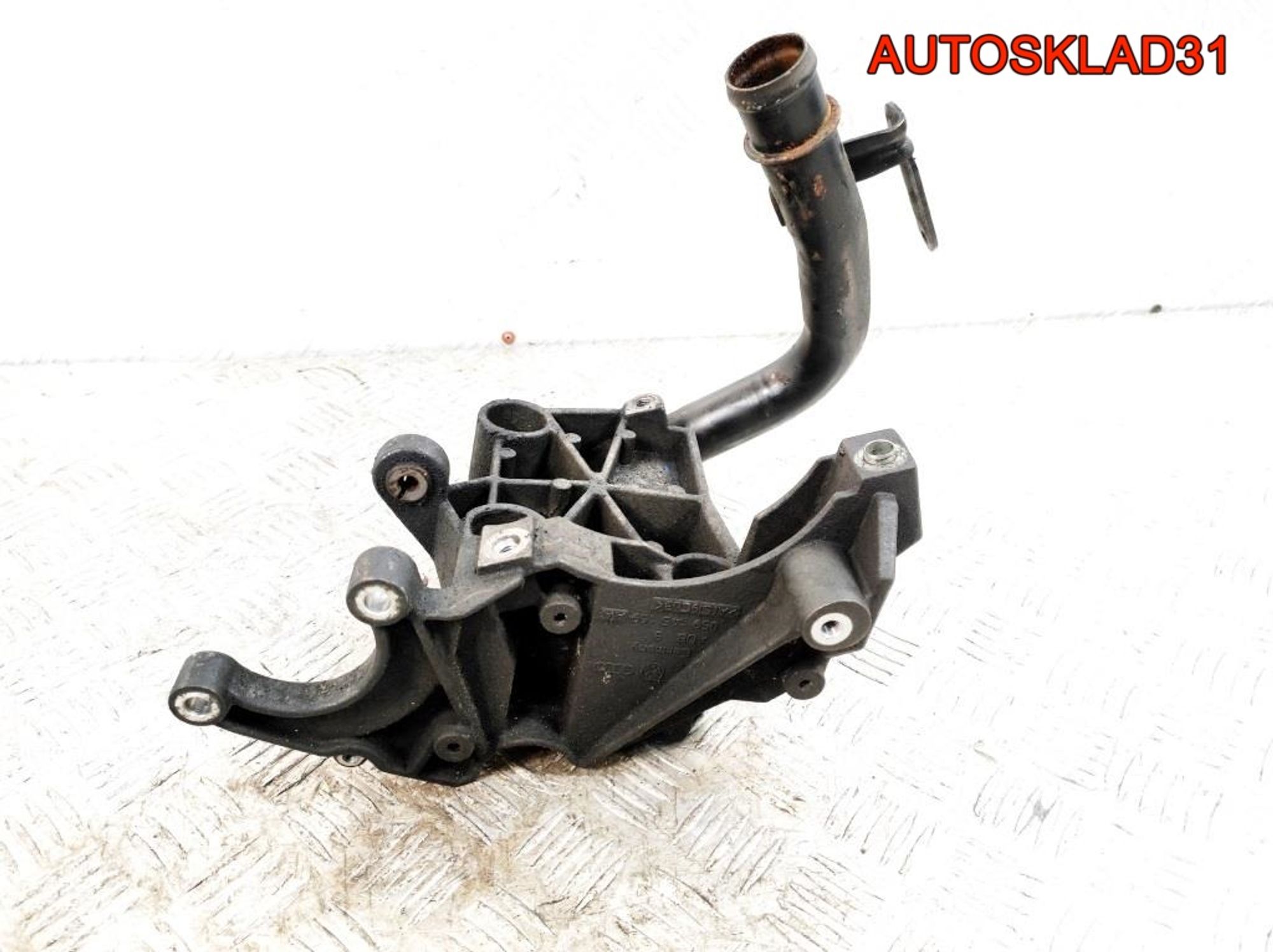 Кронштейн ГУР Audi A4 B7 3.0 ASB 059145169AA, 1000 рублей, Дубовое