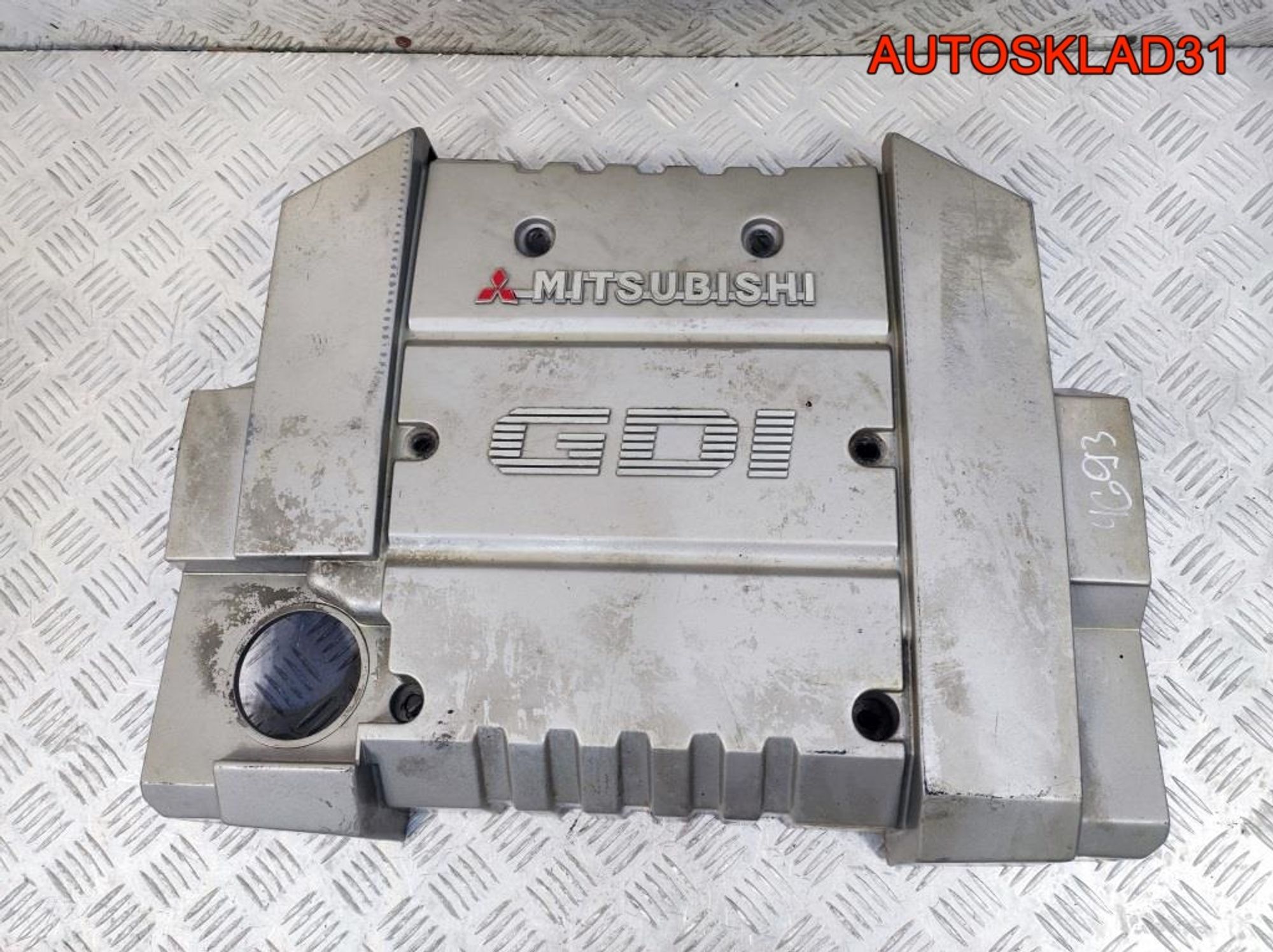 Накладка декоративная  Mitsubishi Carisma MD347865, 1300 рублей, Дубовое