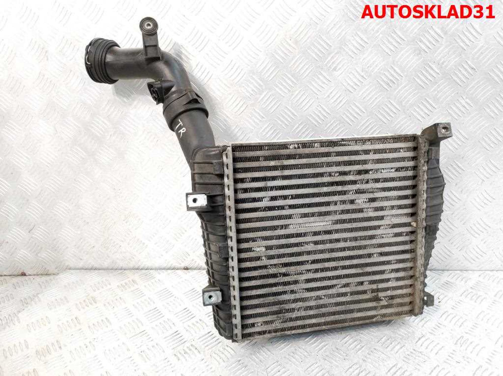 Интеркулер правый Volkswagen Touareg 7L0145804A, 5000 рублей, Дубовое