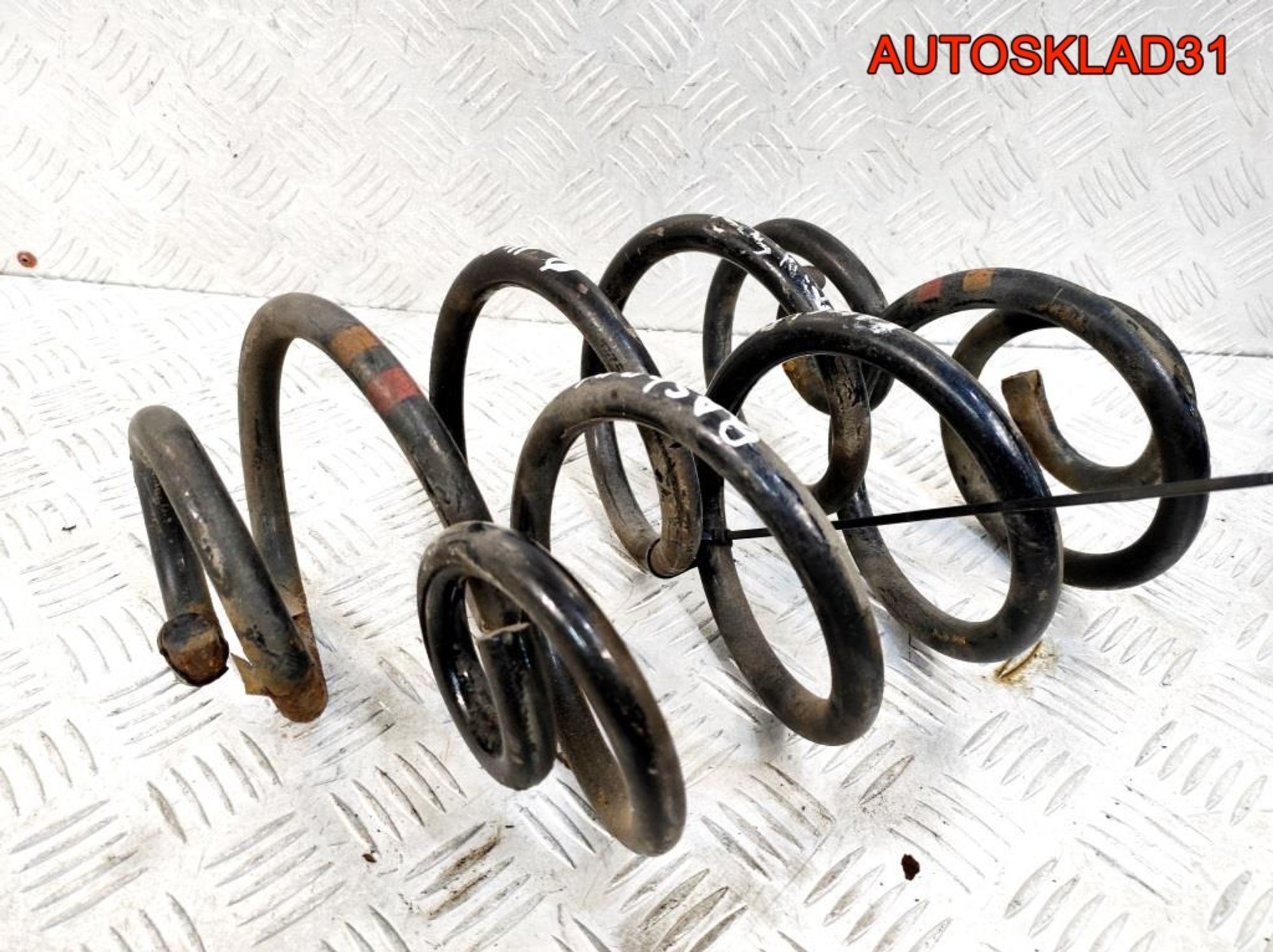 Пружина задняя Nissan Qashqai J10 55020JD02A, 1800 рублей, Дубовое