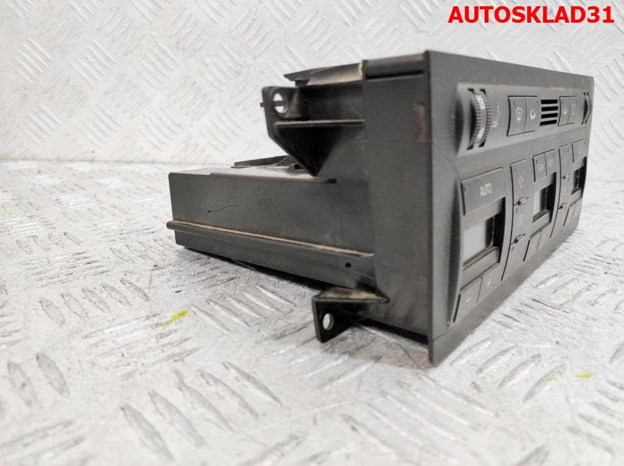 Блок управления климата Audi A8 D2 4D0820043N, 2500 рублей, Дубовое