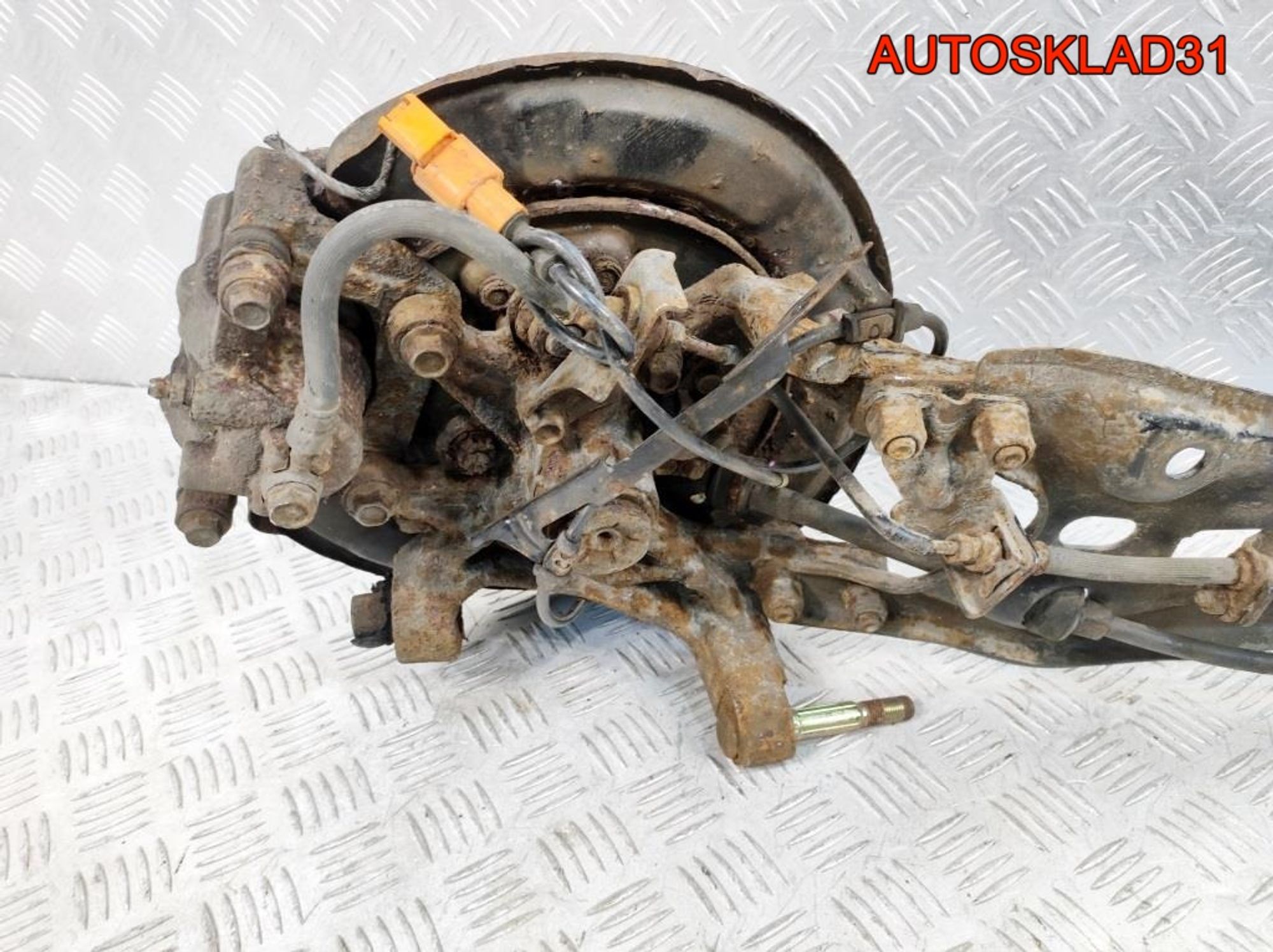 Кулак задний левый в сборе Honda Shuttle 2.3  F23A7, 6000 рублей, Дубовое