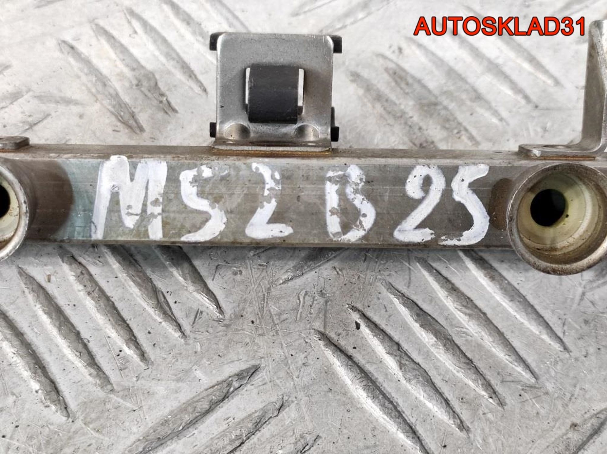 Рейка топливная BMW E39 2,5 M52B25 13531436468, 900 рублей, Дубовое