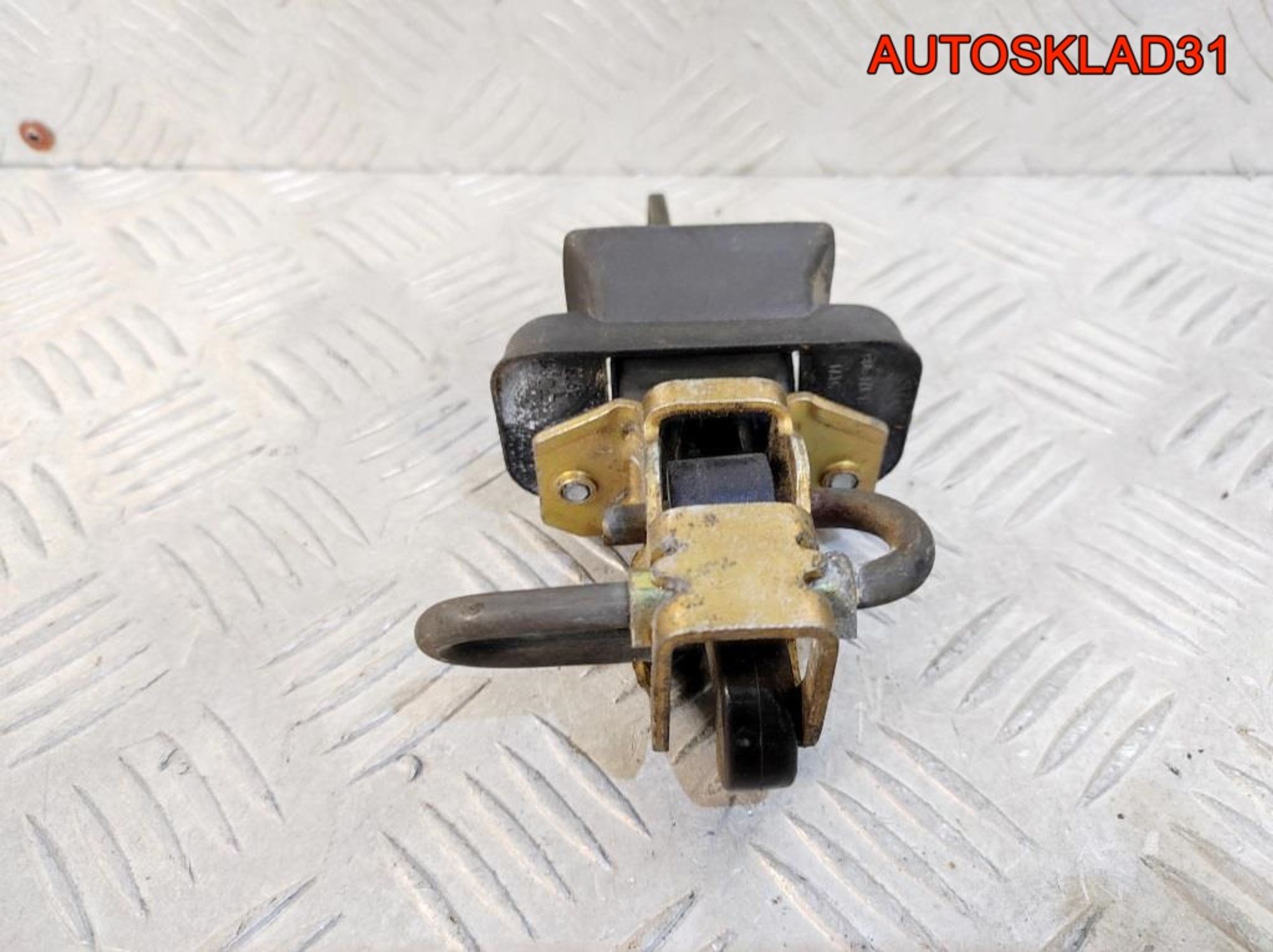 Ограничитель двери передней BMW E39 51218193447, 1400 рублей, Дубовое