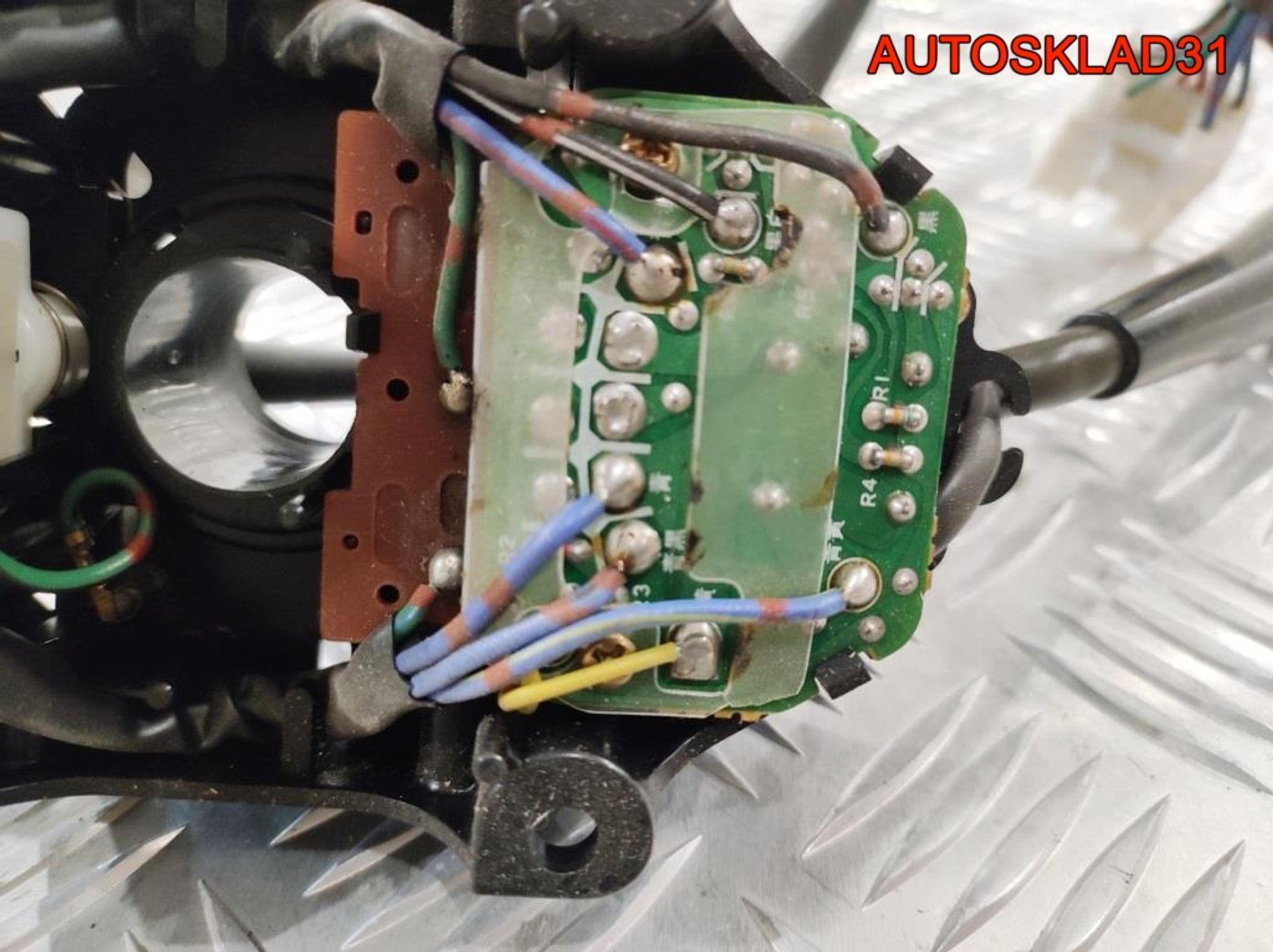 Переключатель подрулевой Mitsubishi Lancer C6 MB541706, 2500 рублей, Дубовое