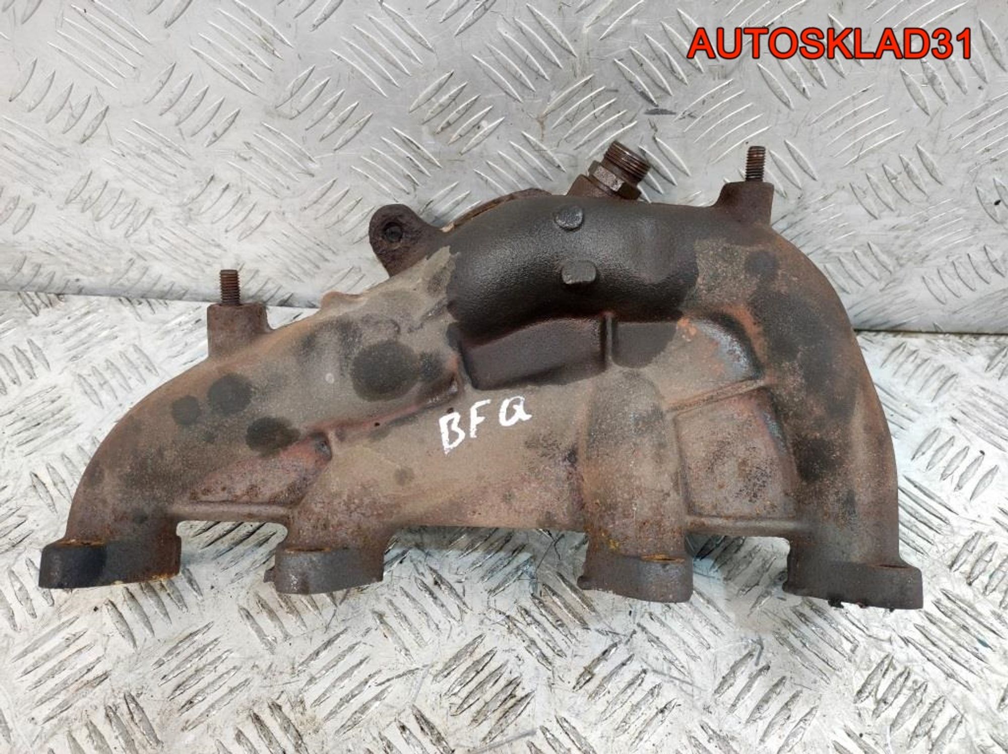 Коллектор выпускной VW Golf 4 1,6 BFQ 06A253033P, 1500 рублей, Дубовое