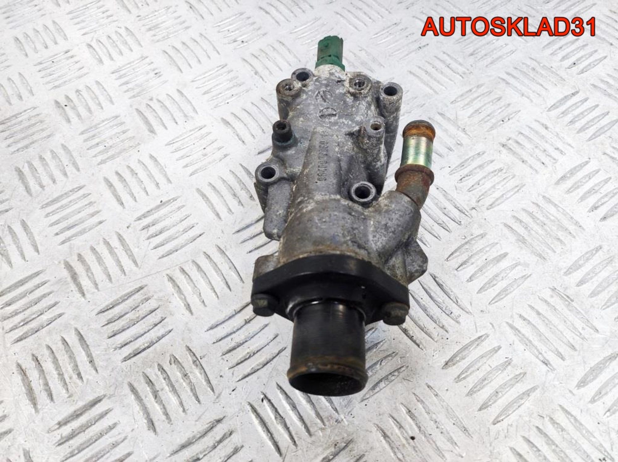 Корпус термостата Peugeot 307 1,6 NFU 9646977280, 2500 рублей, Дубовое