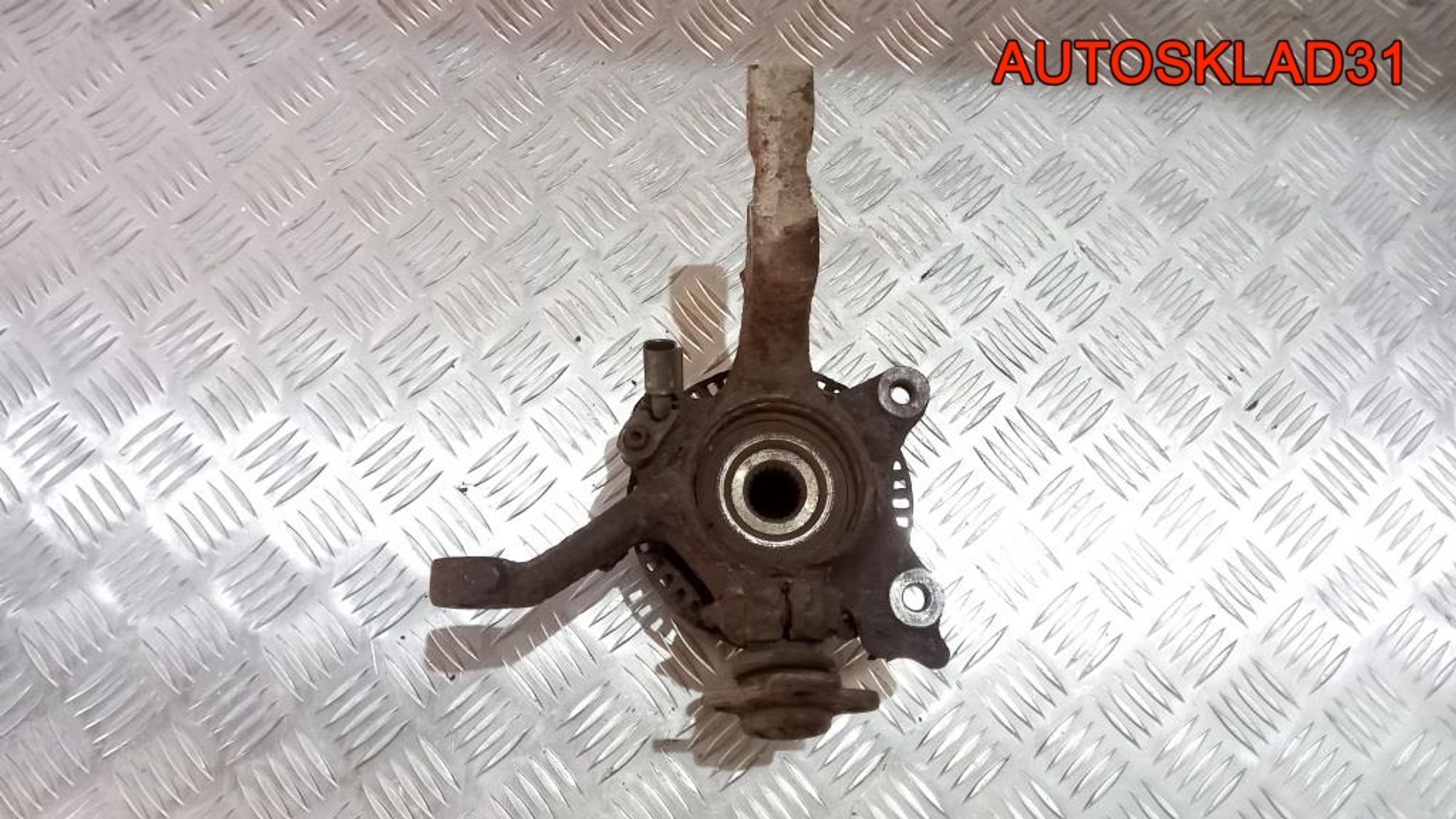 Кулак поворотный передний левый VW Golf 3 357407255C, 3000 рублей, Дубовое