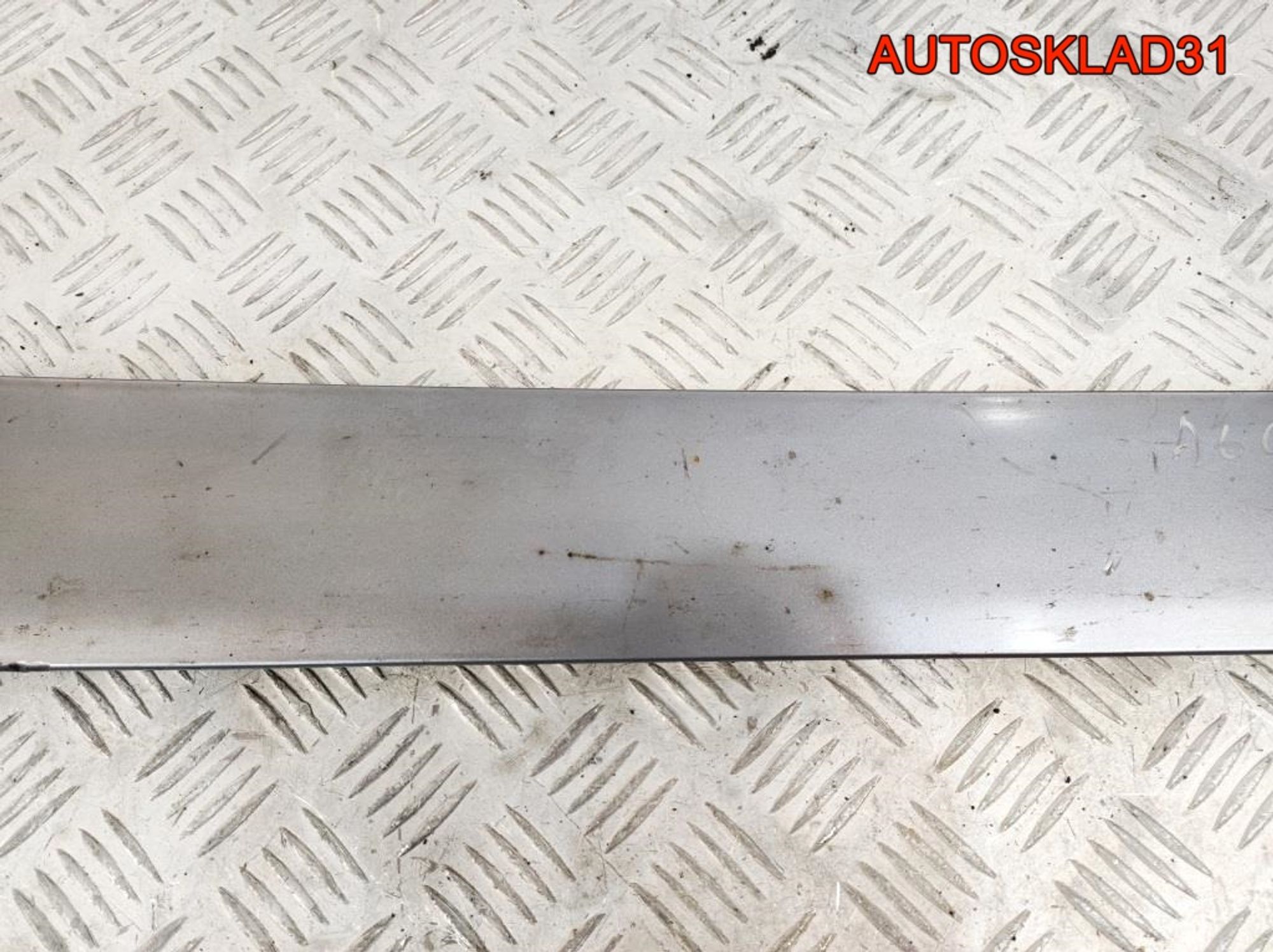 Молдинг задней правой двери Audi A6 C6 4F0853970B, 2300 рублей, Дубовое