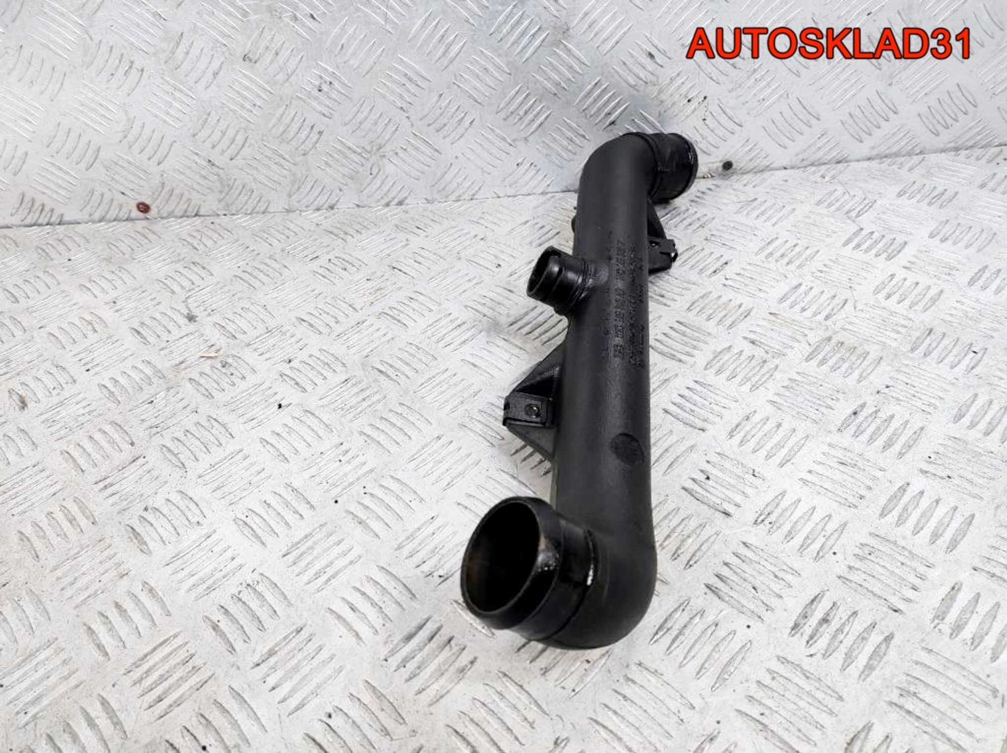 Патрубок интеркулера Volkswagen Golf 3 1H0145840N, 900 рублей, Дубовое