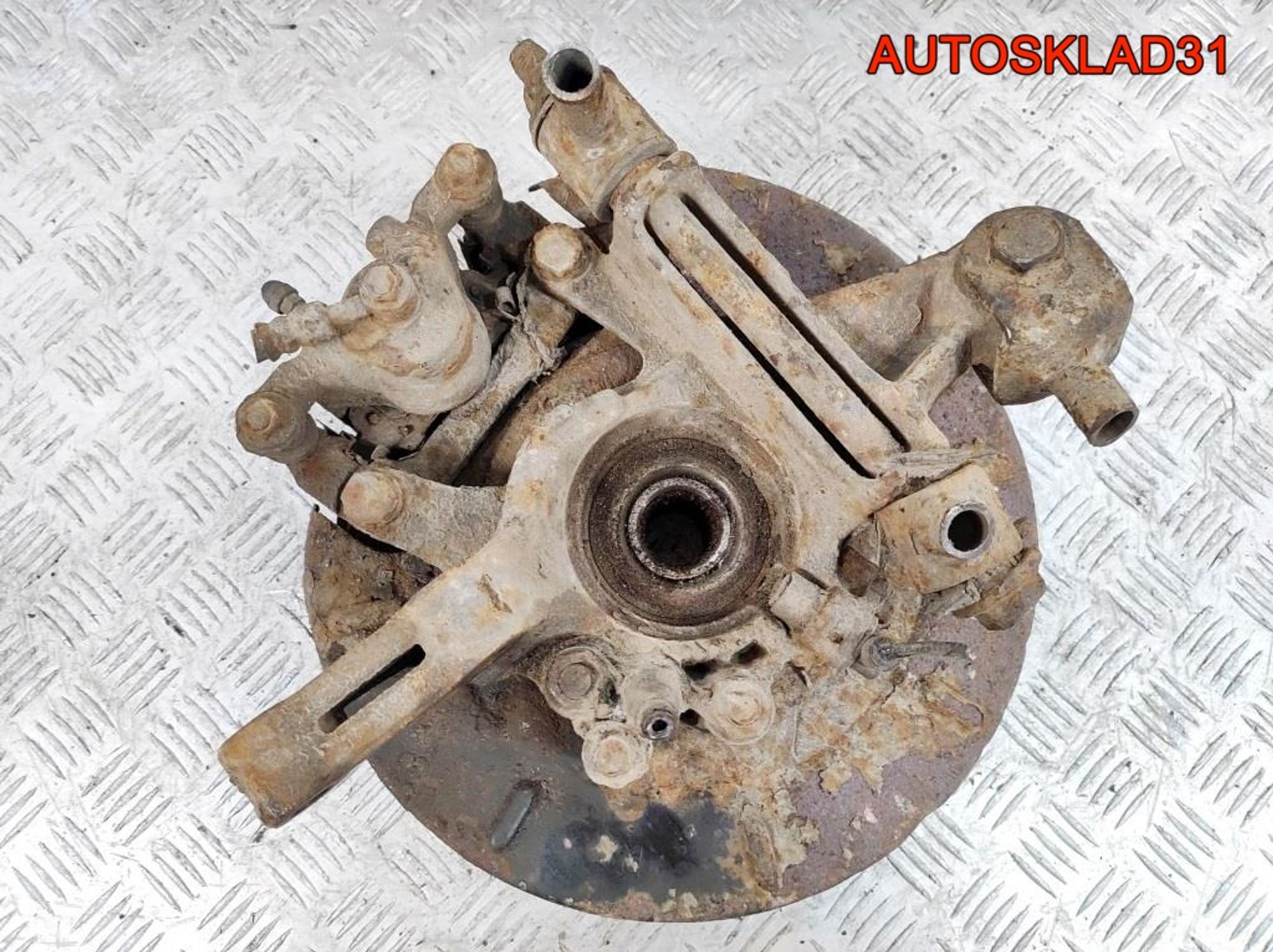 Кулак поворотный задний правый Nissan X-Trail T30 430188H300, 7000 рублей, Дубовое