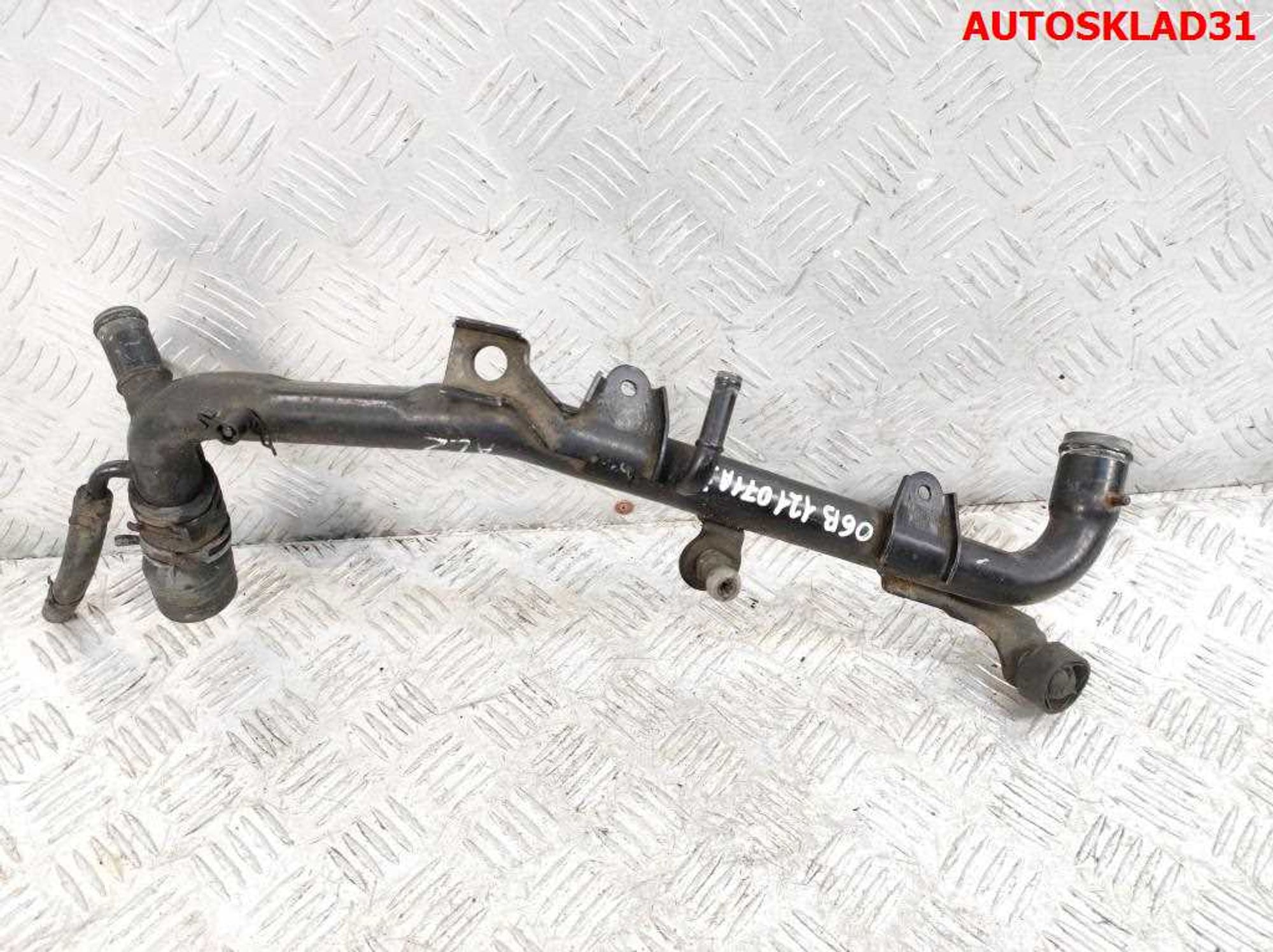 Трубка охлаждающей жидкости VW Passat B5 1,6 ALZ 06B121071AJ, 1000 рублей, Дубовое