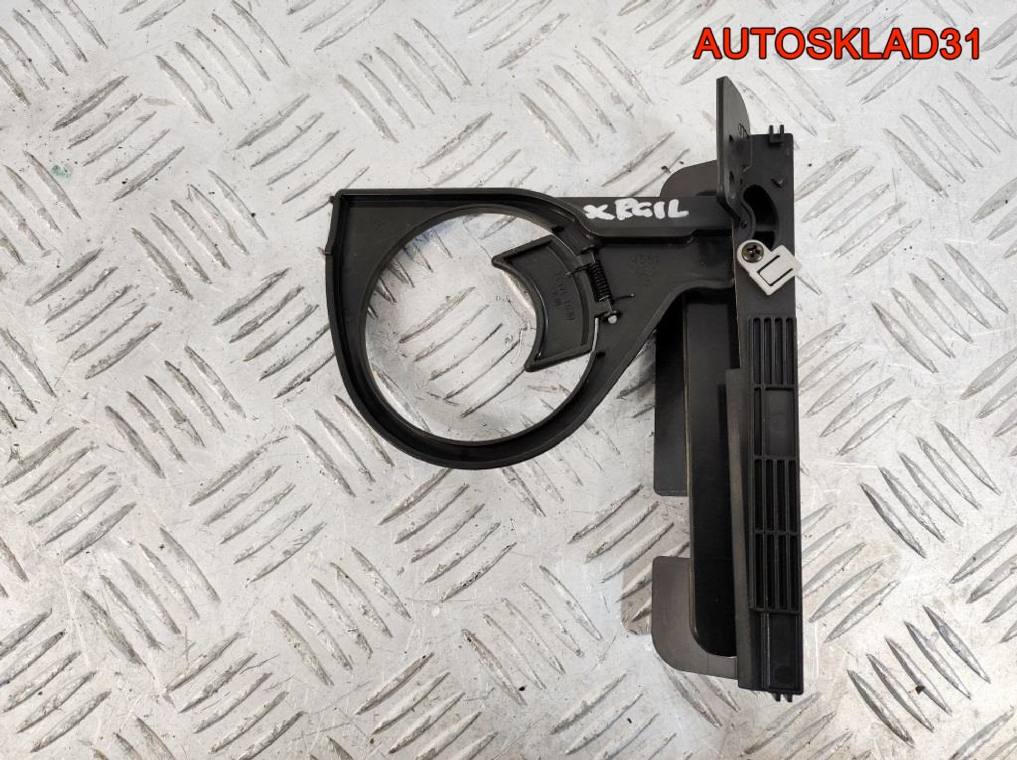 Подстаканник передний правый Nissan X-Trail T30, 900 рублей, Дубовое