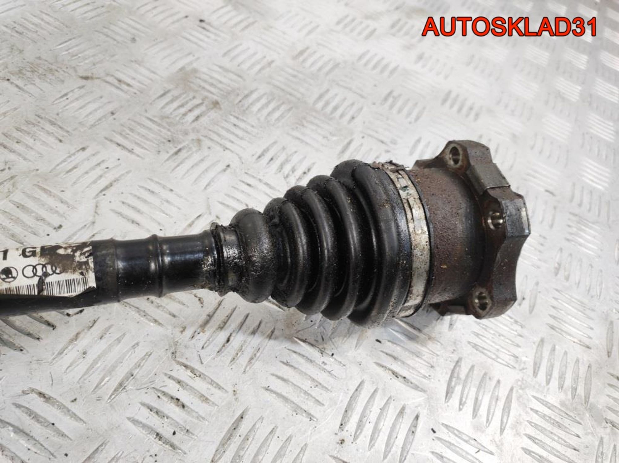 Полуось передняя левая VW Golf 4 1,6 Бензин 1J0407271GE, 4100 рублей, Дубовое