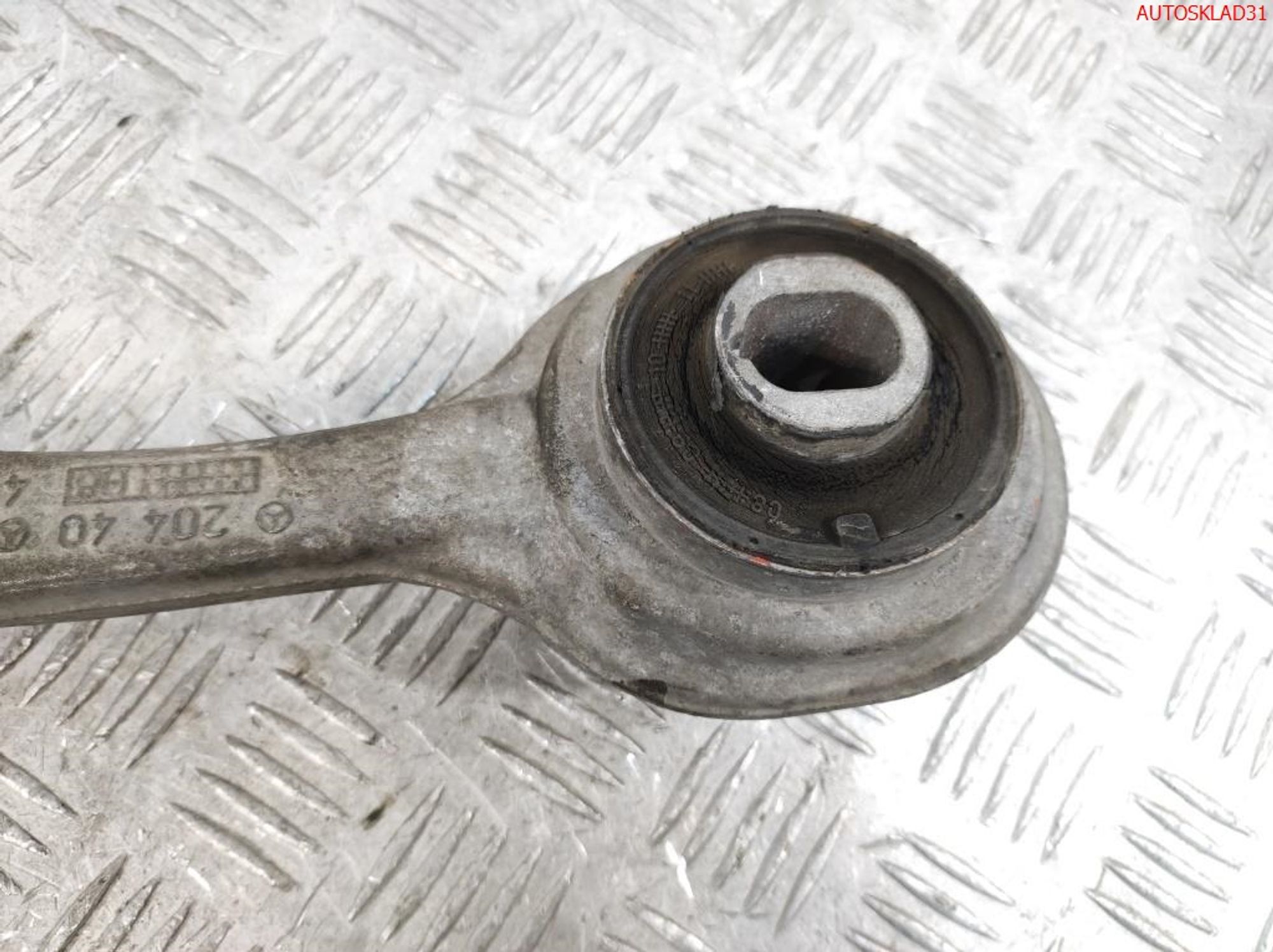 Рычаг передний правый верхний Mercedes GLK X204 A2043308211, 2000 рублей, Дубовое