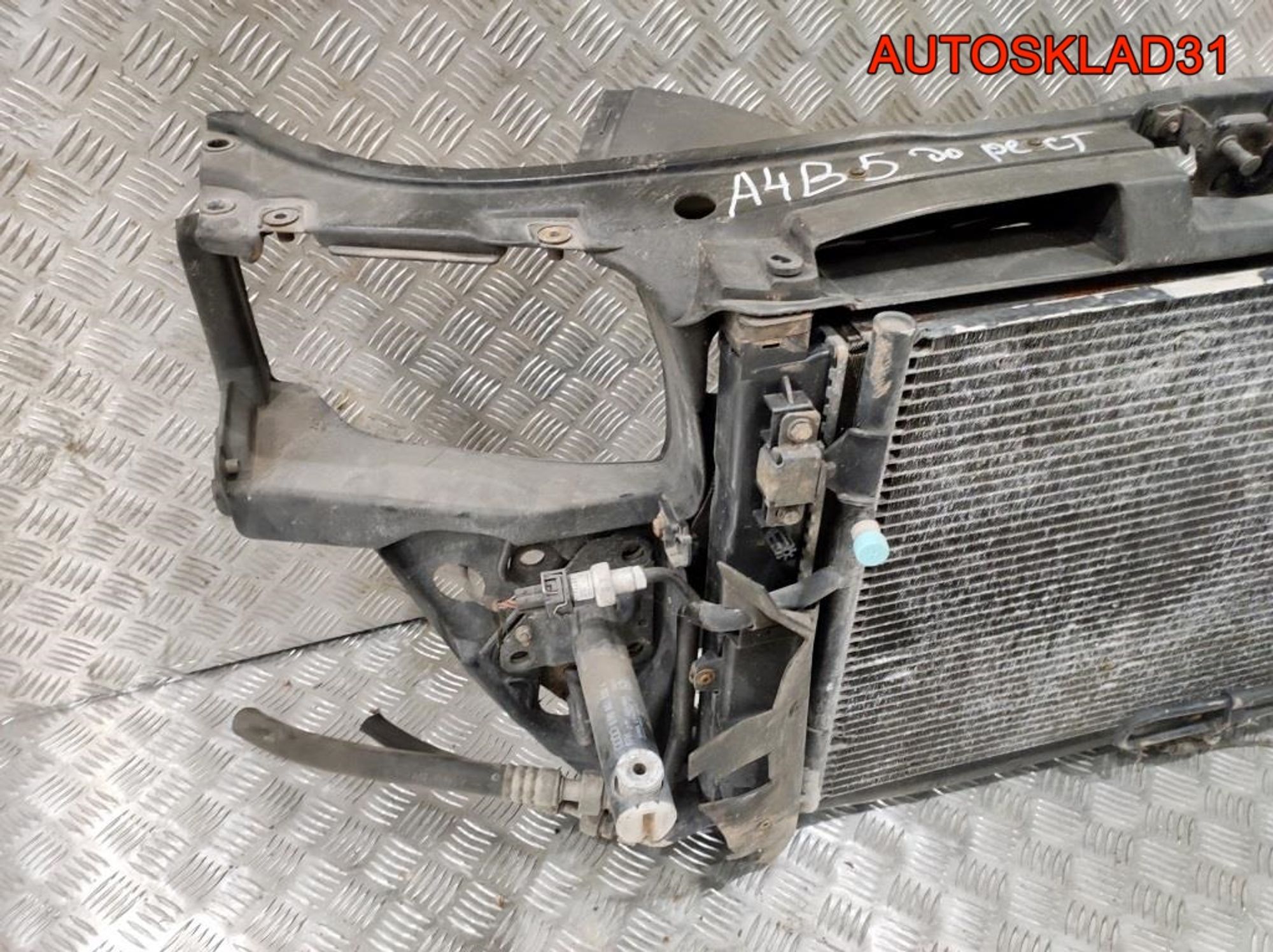Панель передняя в сборе Audi A4 B5 Дорест 8D0805594, 15000 рублей, Дубовое