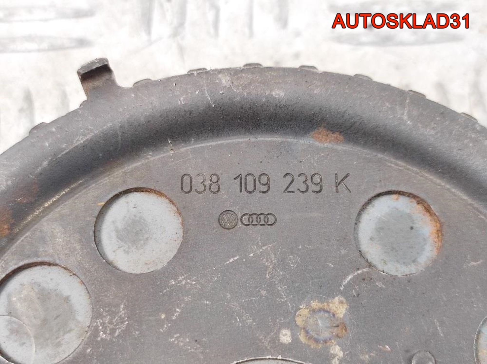 Шестерня распредвала Audi A4 B7 2,0 Дизель 038109111E, 2500 рублей, Дубовое