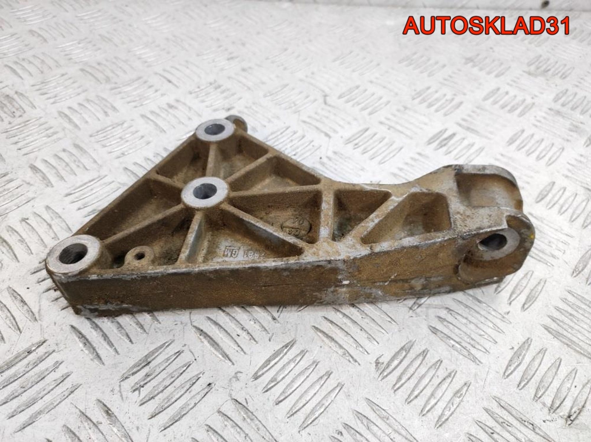 Кронштейн МКПП Opel Astra H 1,6 Z16XER 13174501, 1000 рублей, Дубовое