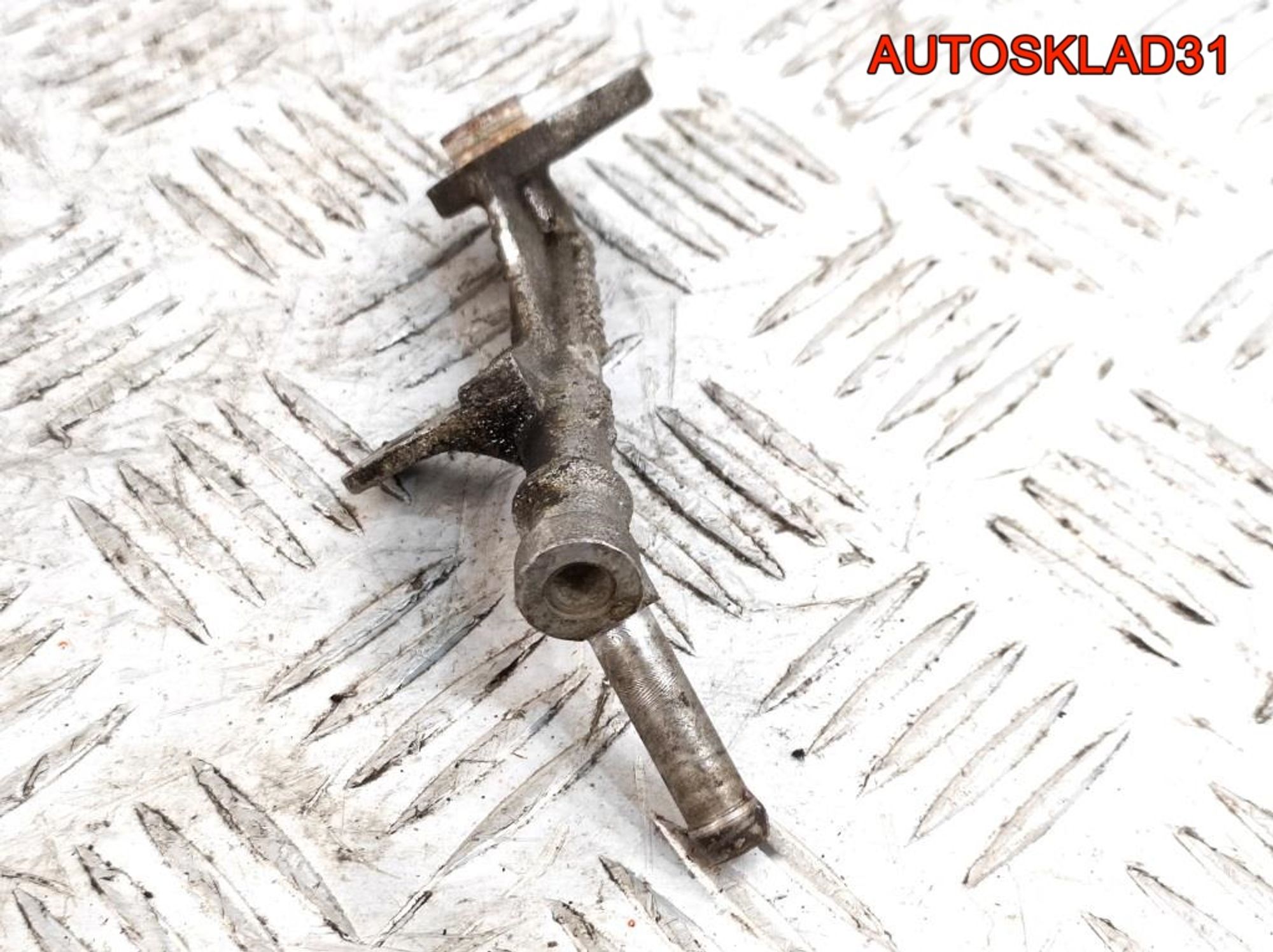 Трубка системы охлаждения VW Golf 5 1,6 BSE 06A103212, 2500 рублей, Дубовое