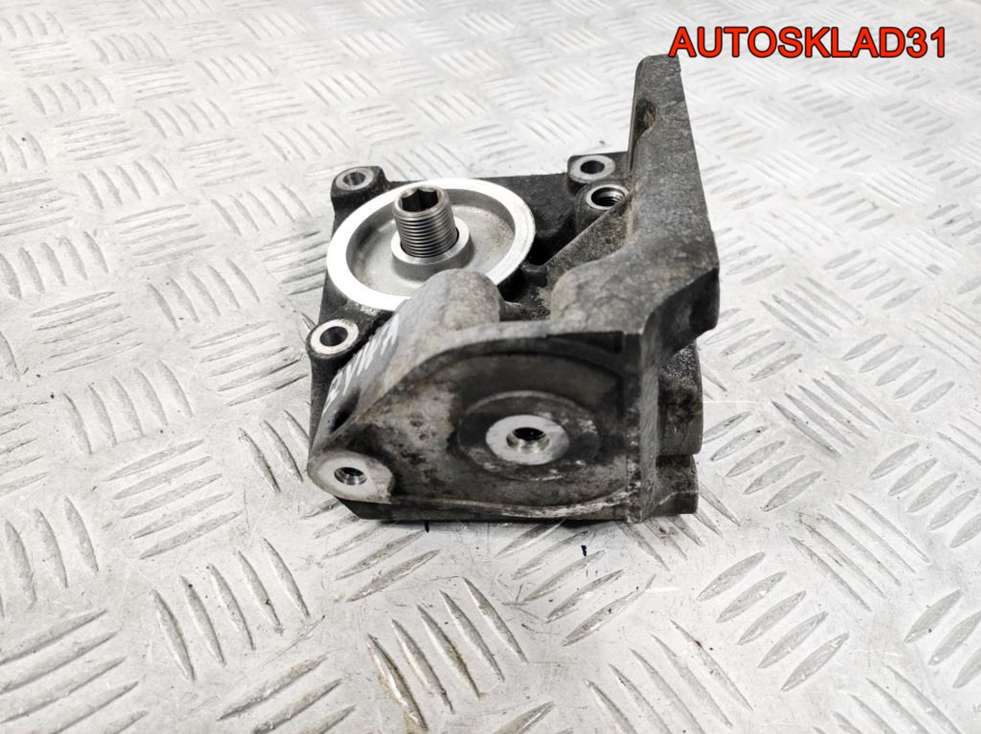 Корпус масляного фильтра Ford Galaxy 4M5Q6B624B, 900 рублей, Дубовое