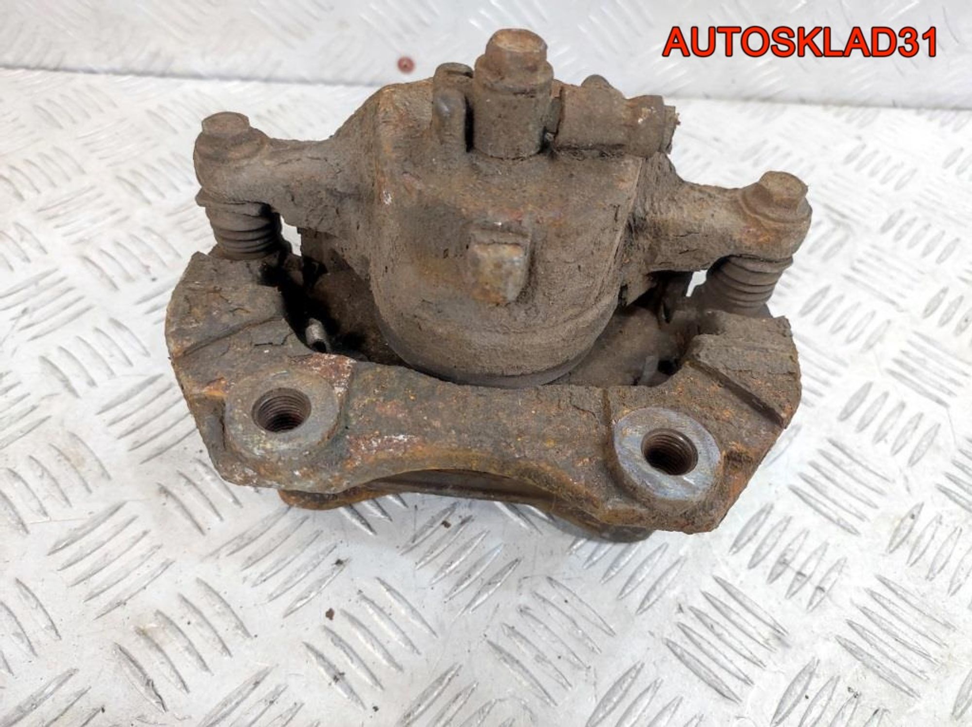 Суппорт тормозной передний правый Nissan Primera P12 410014U100, 2100 рублей, Дубовое