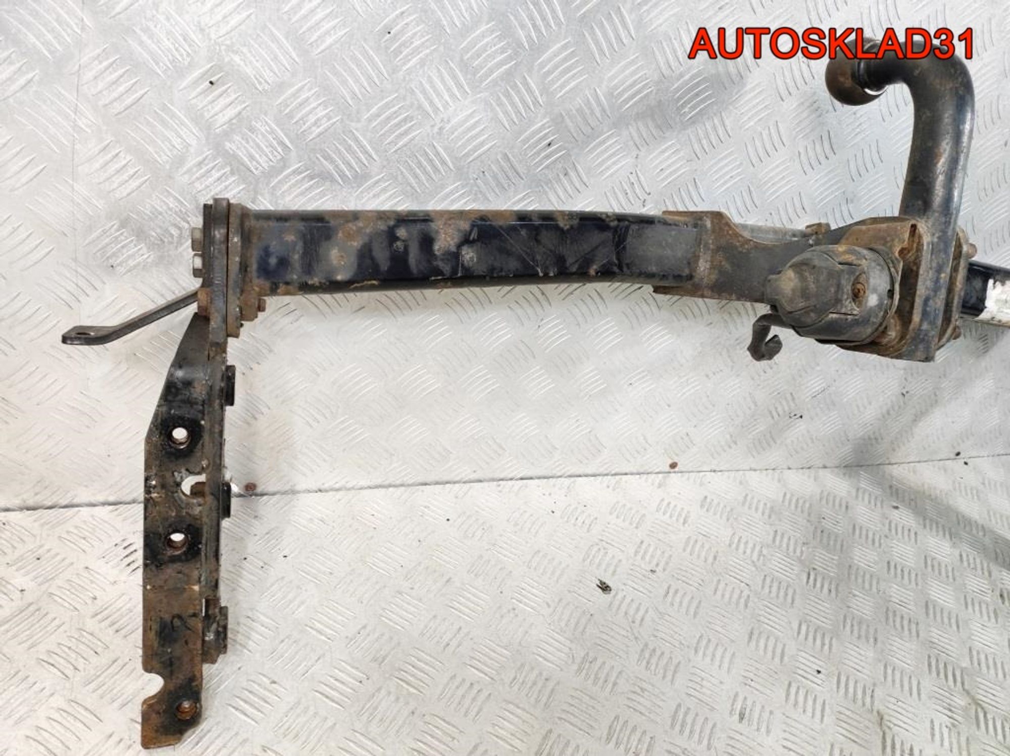 Фаркоп Nissan X-Trail T30 KE5008H000, 13500 рублей, Дубовое