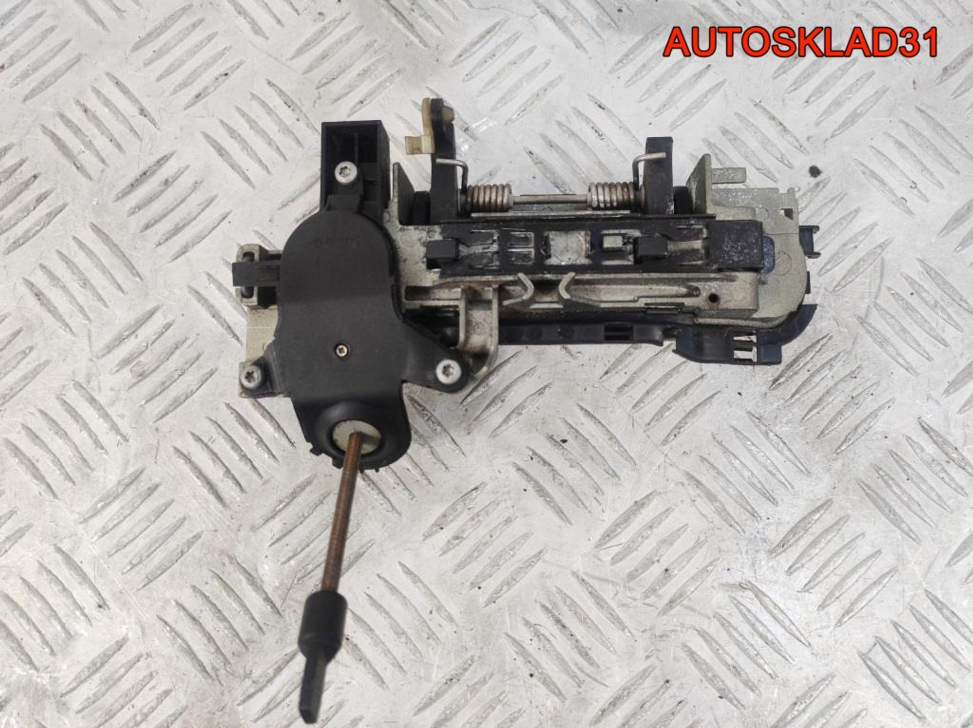 Ручка двери передняя левая Audi A4 B6 8E1837207, 2500 рублей, Дубовое