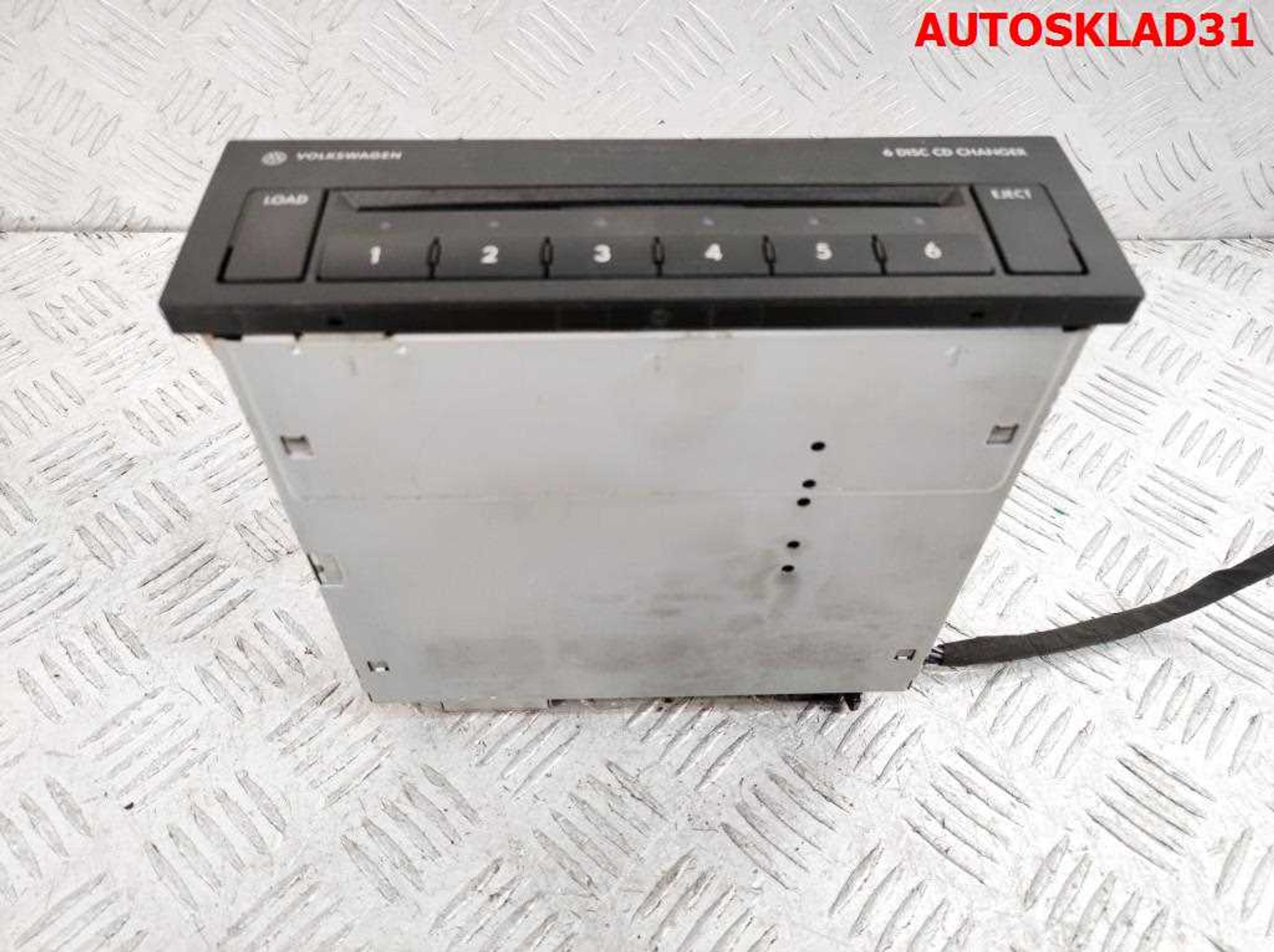 CD-Чейнджер Volkswagen Passat B6 3C0035110, 1500 рублей, Дубовое