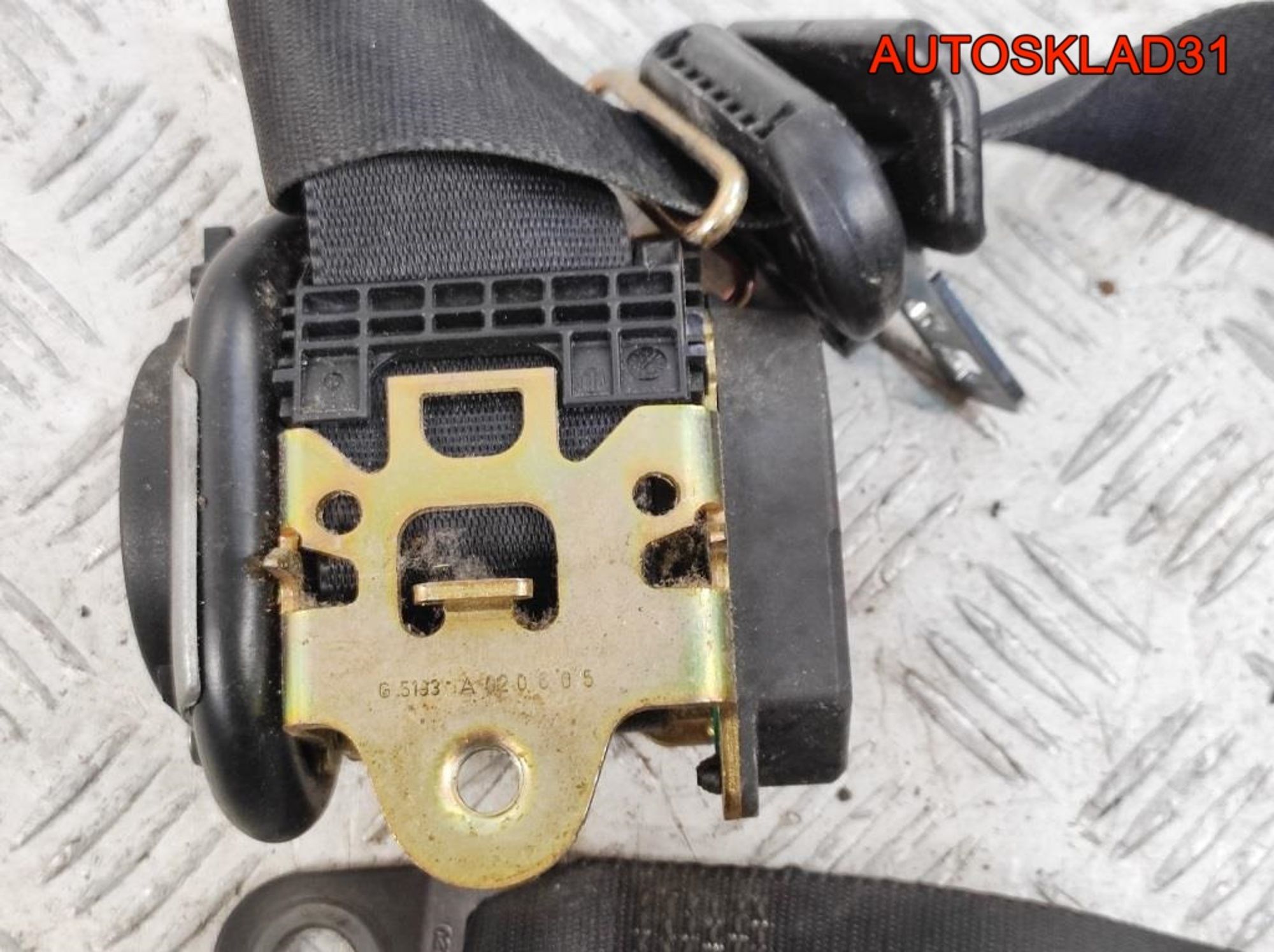 Ремень безопасности Ford Fusion 2S6AA61295ED, 1500 рублей, Дубовое