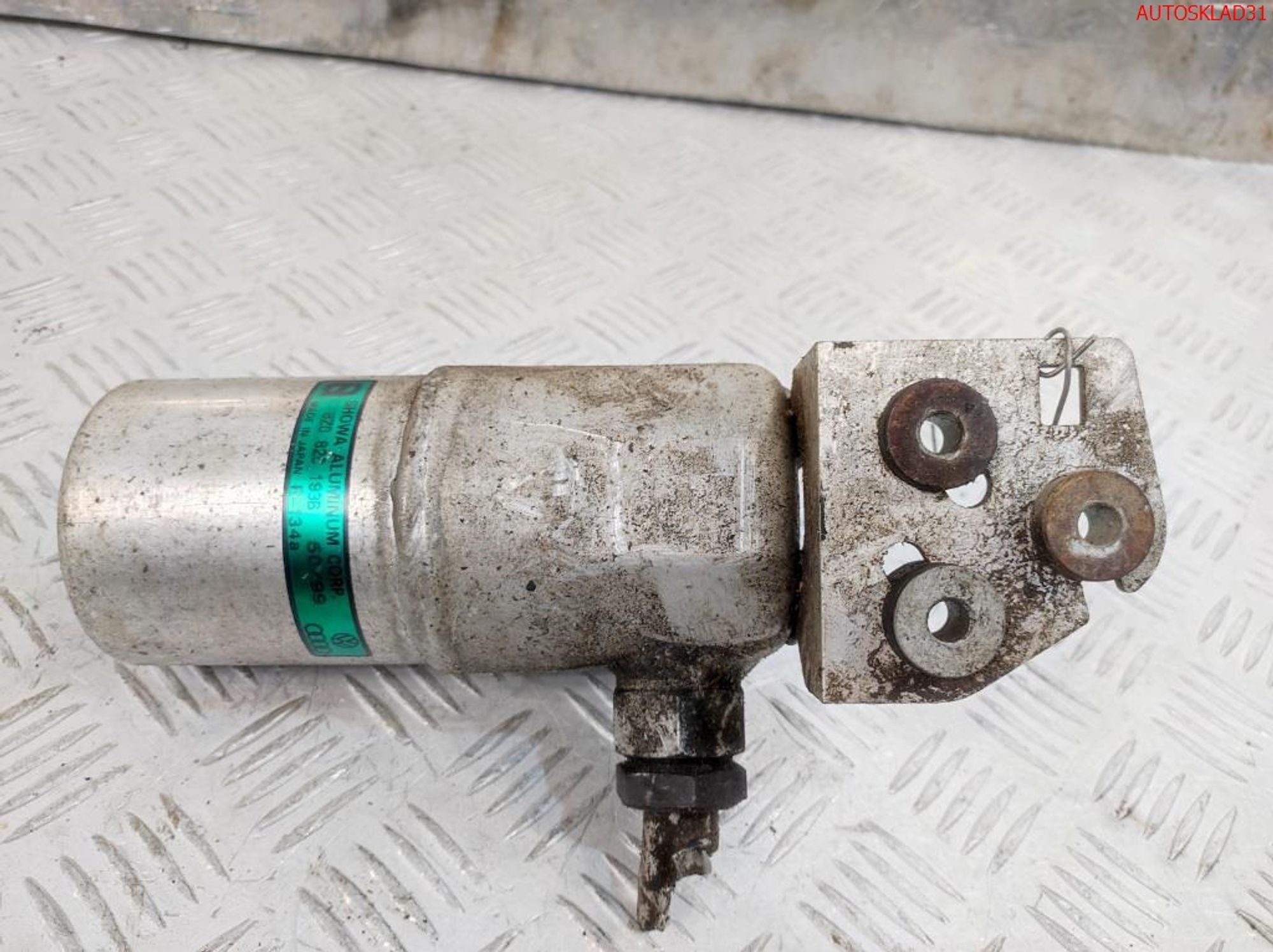 Осушитель кондиционера Audi A2 8Z0820193B, 500 рублей, Дубовое