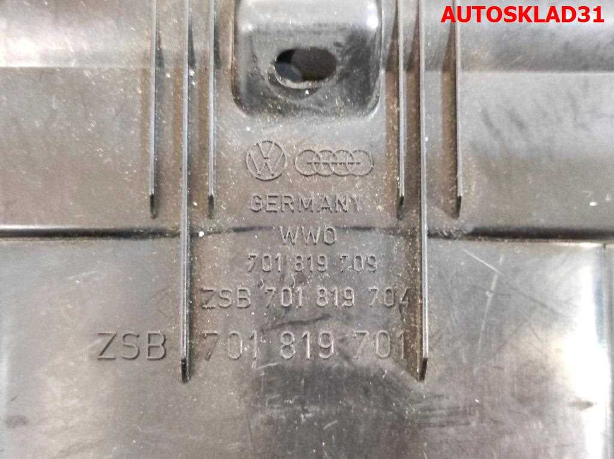 Дефлектор обдува салона VW Golf 3 701819709, 1000 рублей, Дубовое