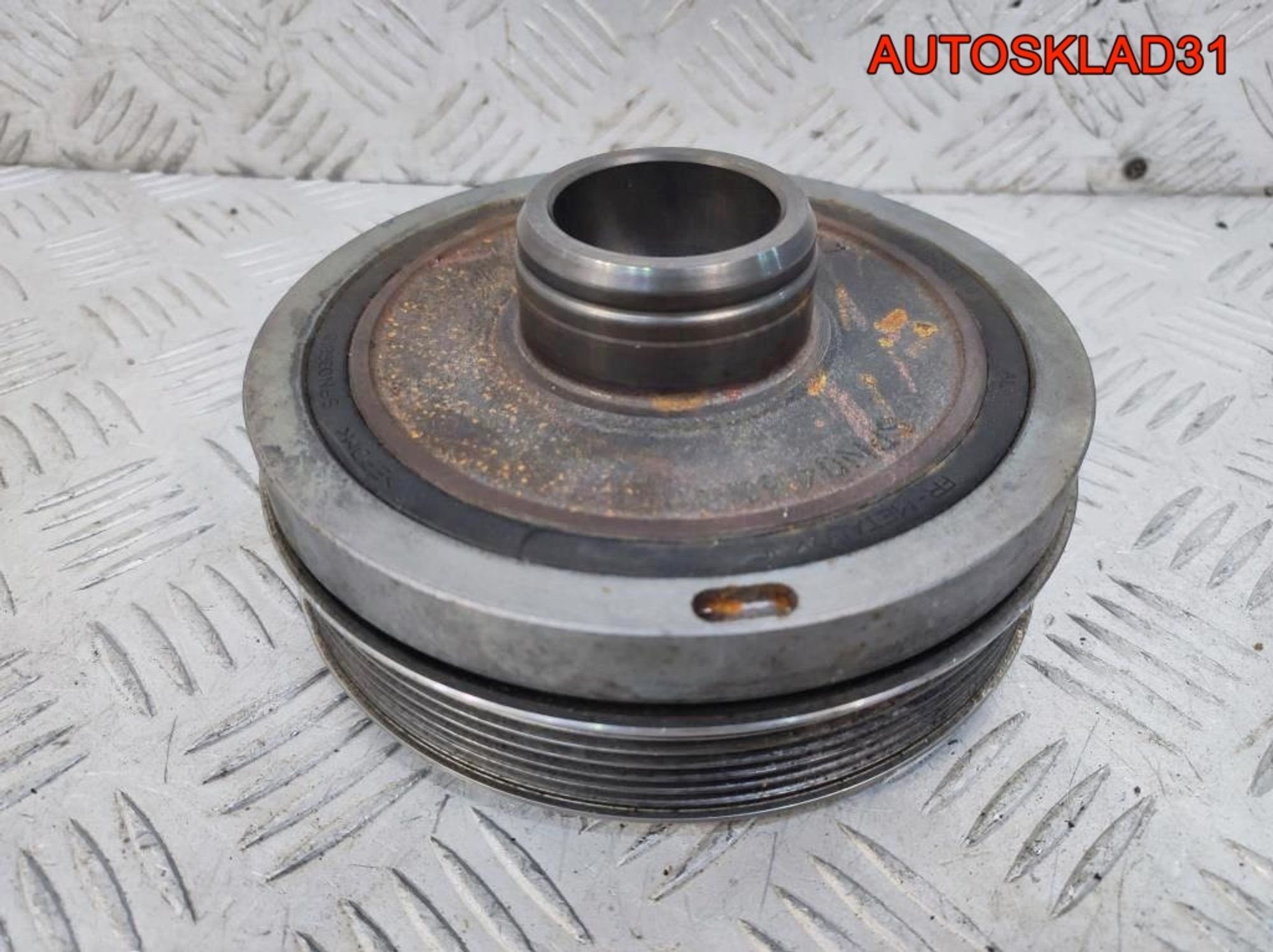 Шкив коленвала BMW F30 2,0 В47D20A 11237619245, 20300 рублей, Дубовое