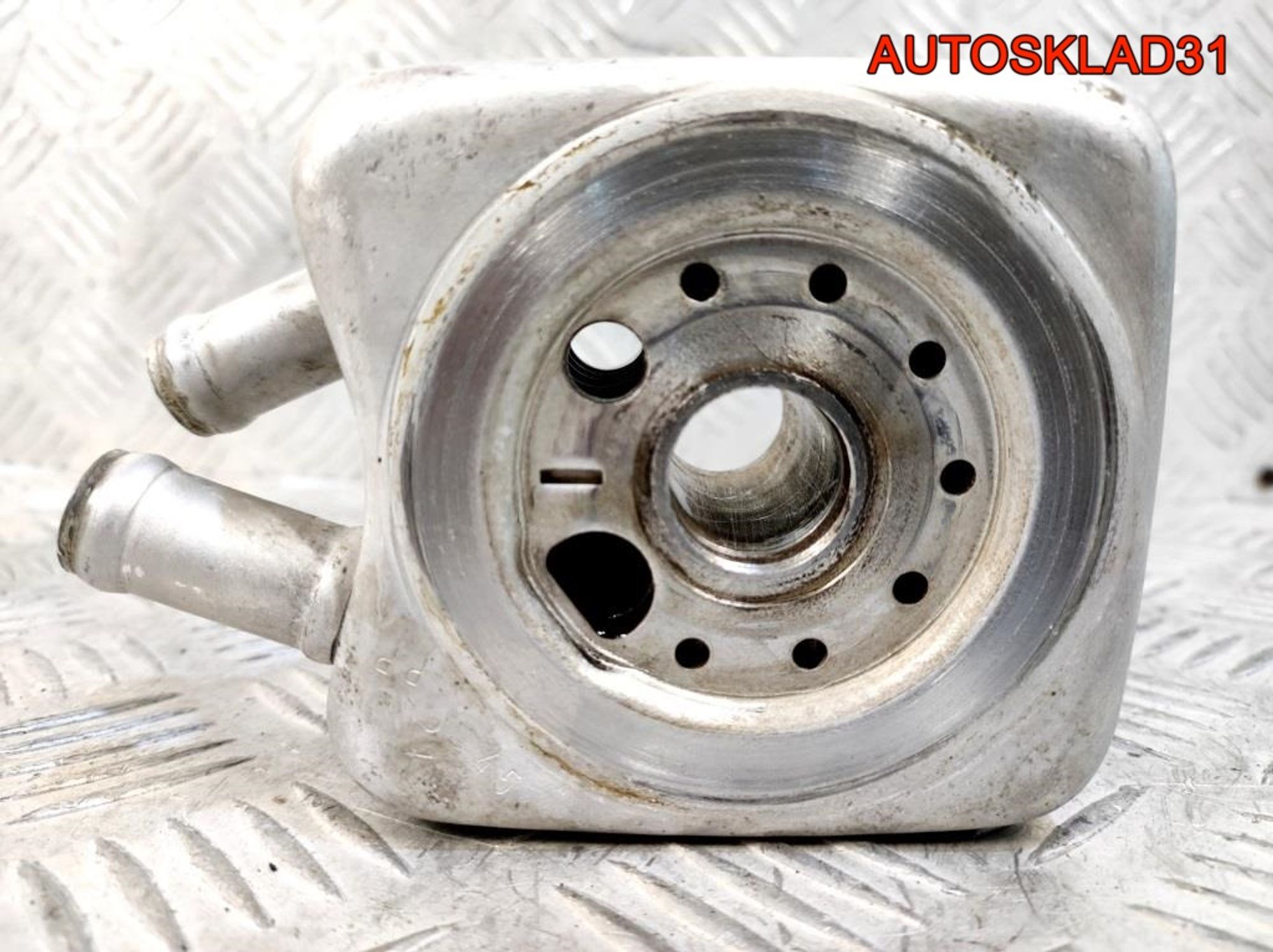 Радиатор масляный Audi A3 8L 1,6 AKL 078117021A, 900 рублей, Дубовое