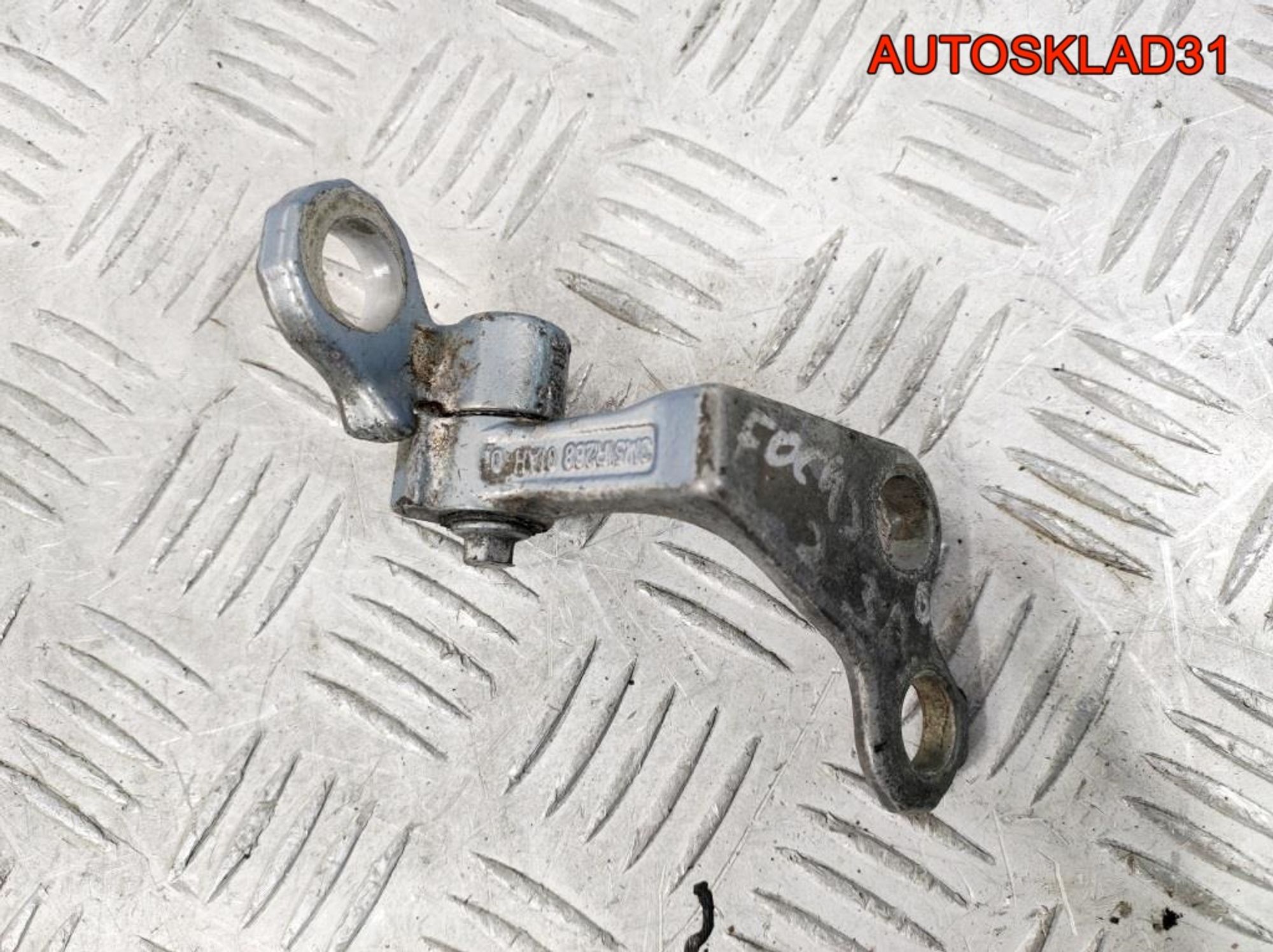 Петля двери задней левой верхняя Ford Focus 2, 900 рублей, Дубовое