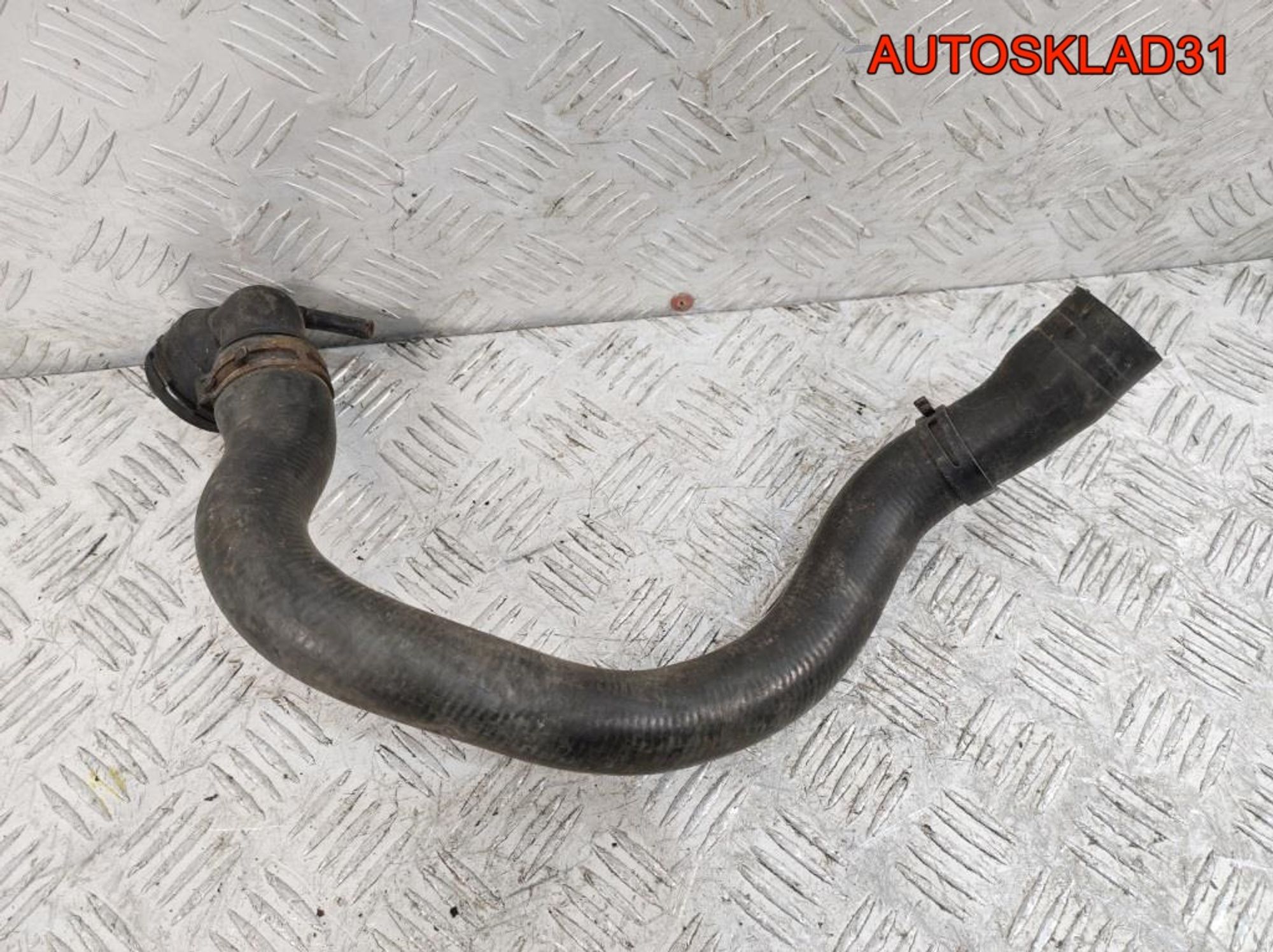 Патрубок радиатора VW Passat B6 2,0 Дизель 3C0122101BC, 1500 рублей, Дубовое
