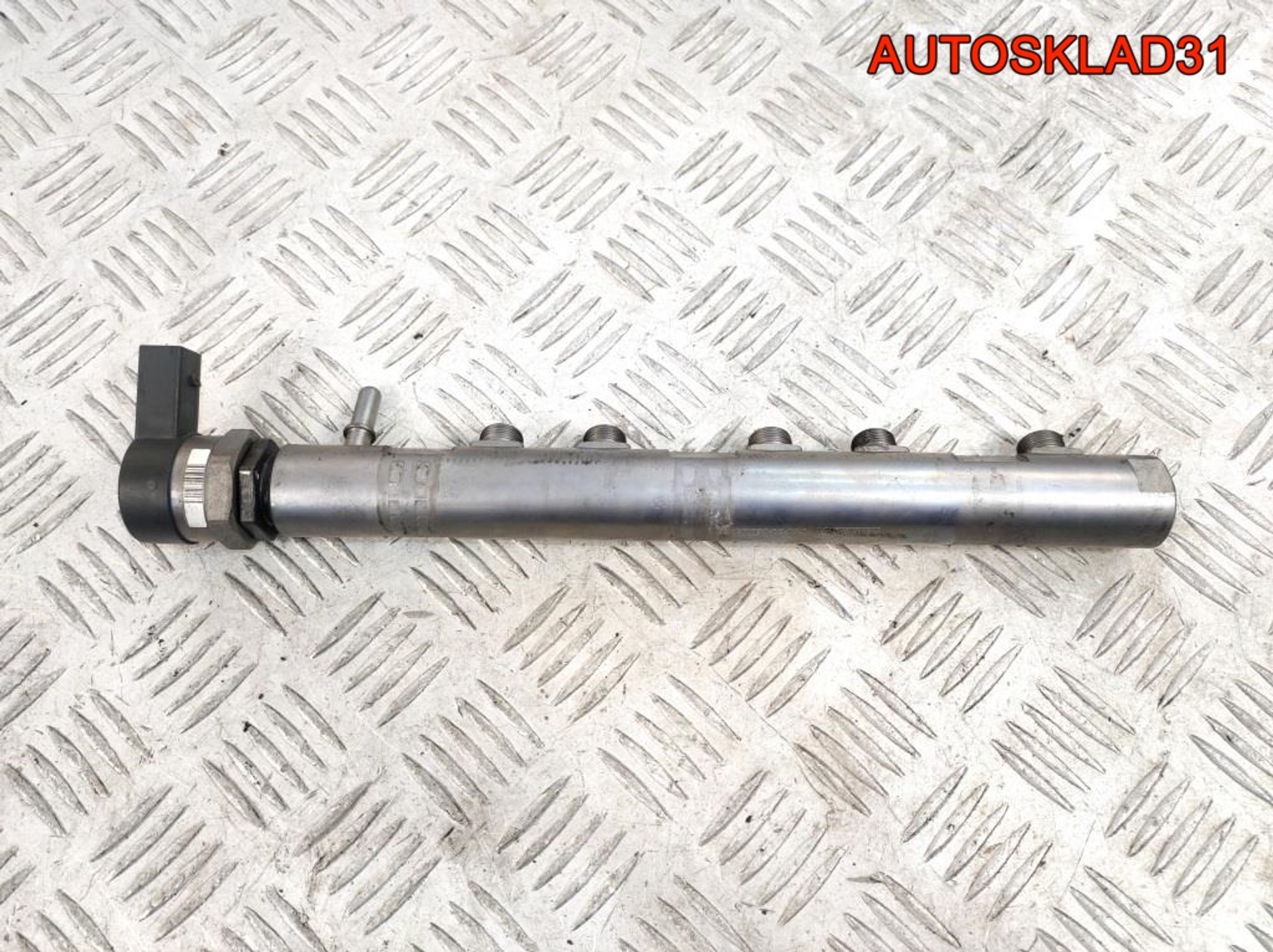 Рейка топливная BMW E90 2.0 N47D20A 13537809128, 4000 рублей, Дубовое