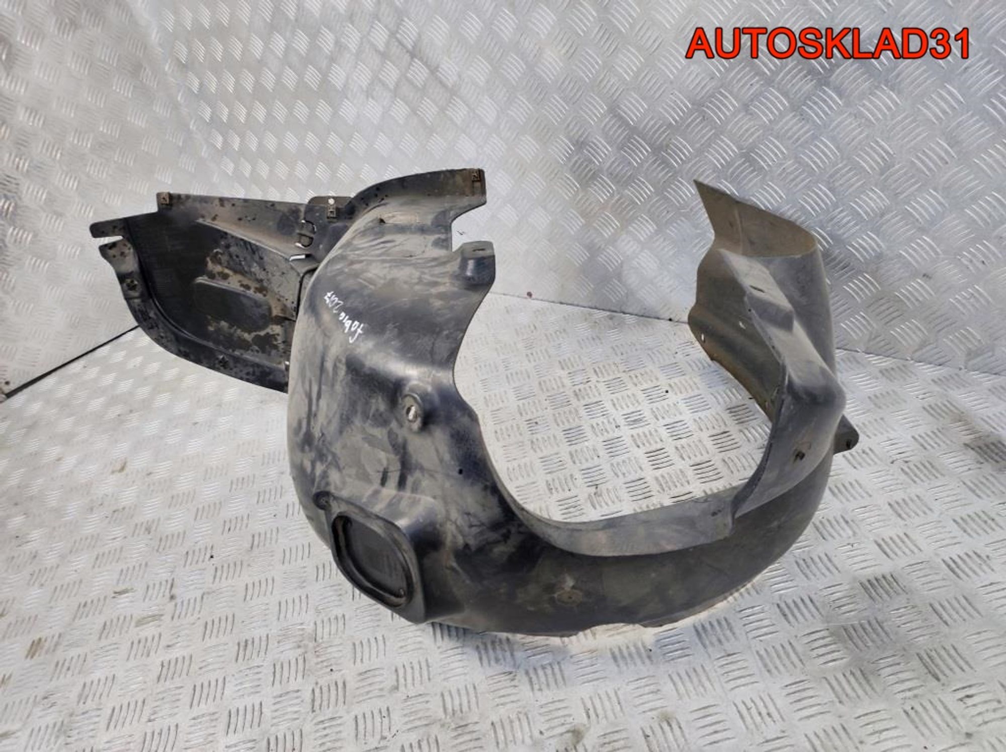 Локер передний левый Skoda Fabia 3 6V0809957B, 2500 рублей, Дубовое