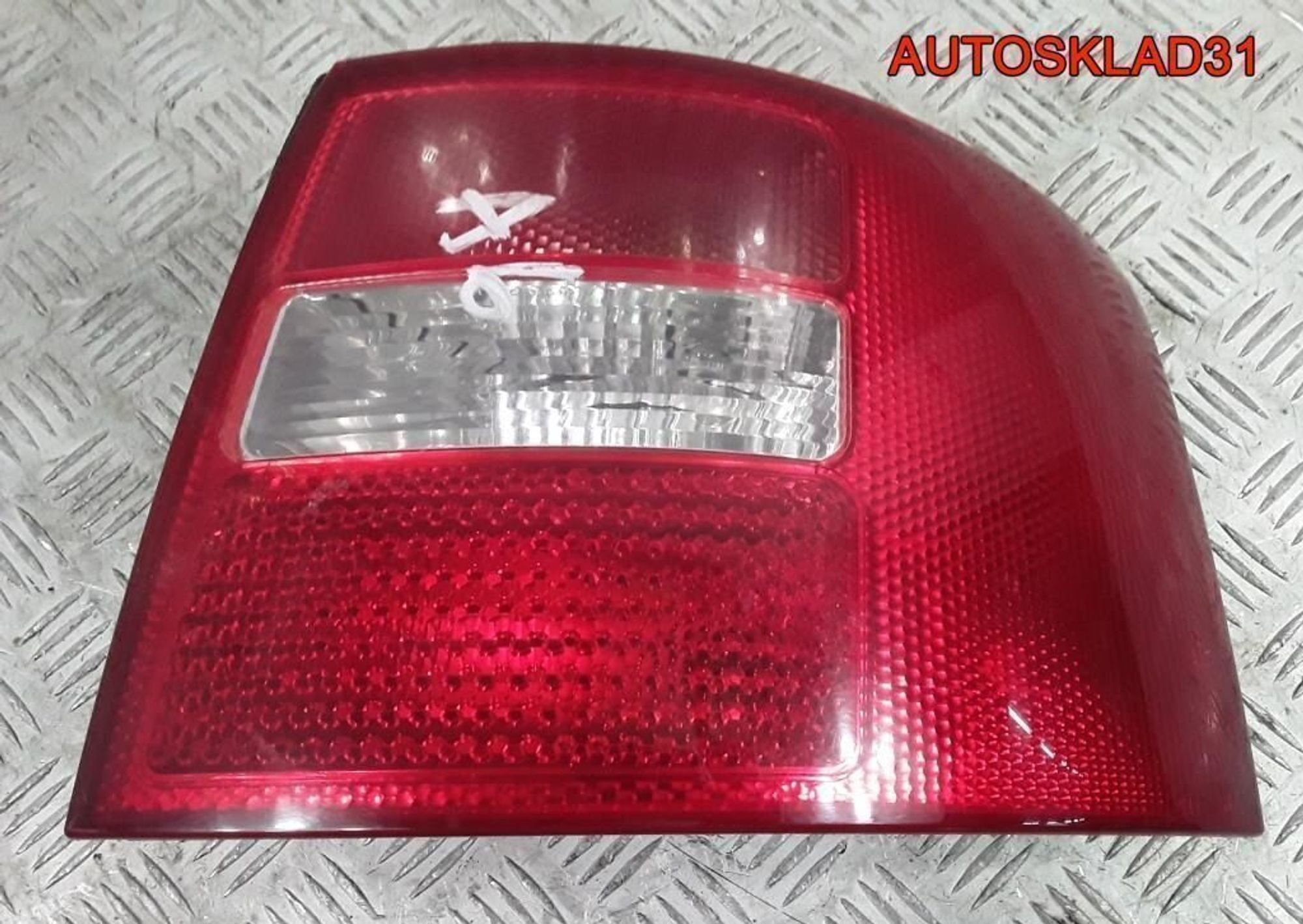 Фонарь задний правый Audi A6 C5 4B9945096F Combi, 4000 рублей, Дубовое