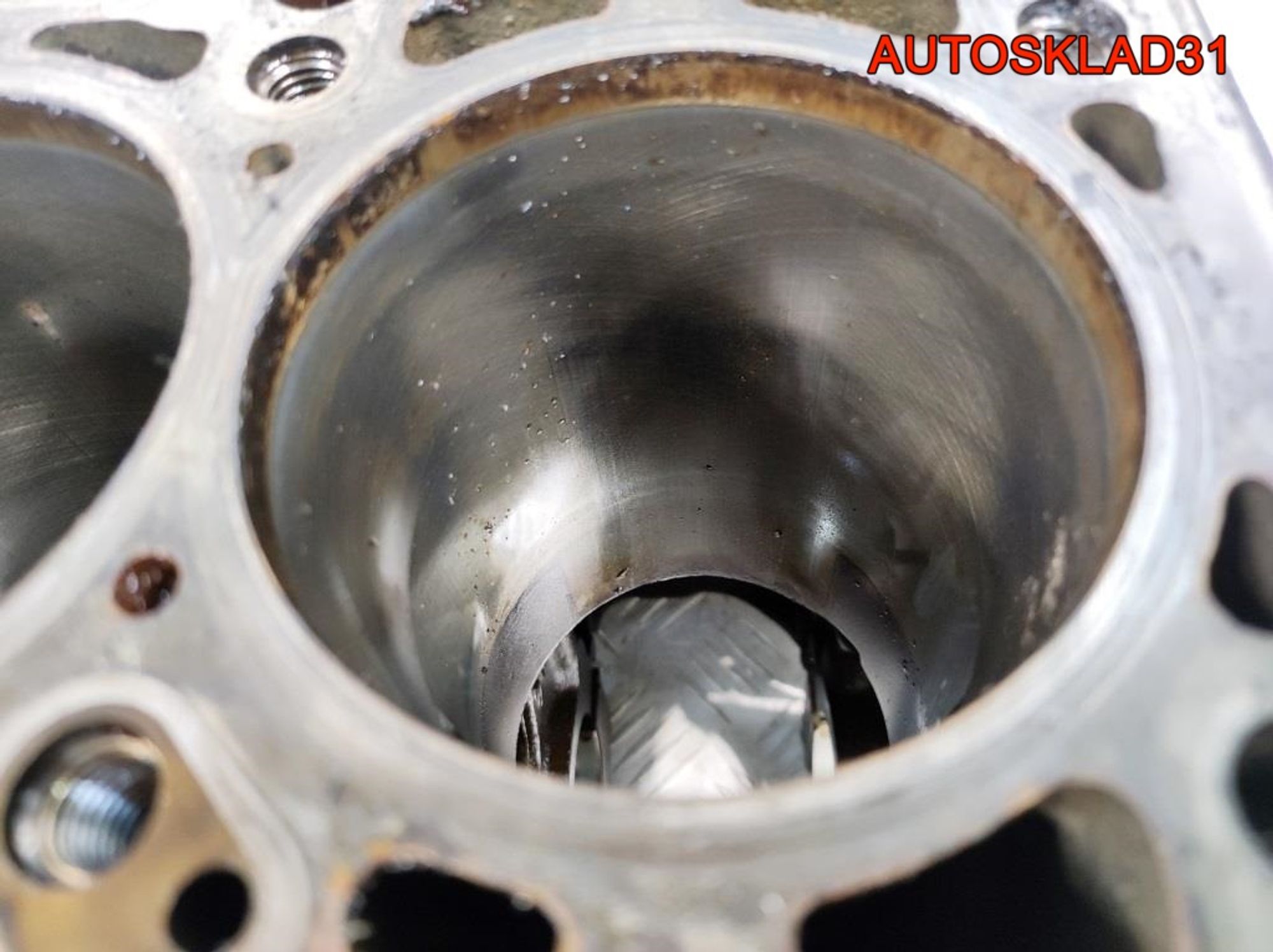 Блок цилиндров VW Passat B5 1,8 ARG Бензин 058103021G, 9000 рублей, Дубовое