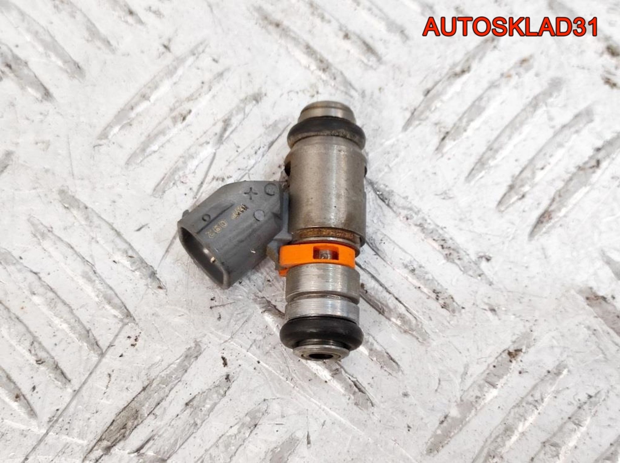 Форсунка топливная VW Golf 4 1,4 AKQ Бензин 036031G, 500 рублей, Дубовое