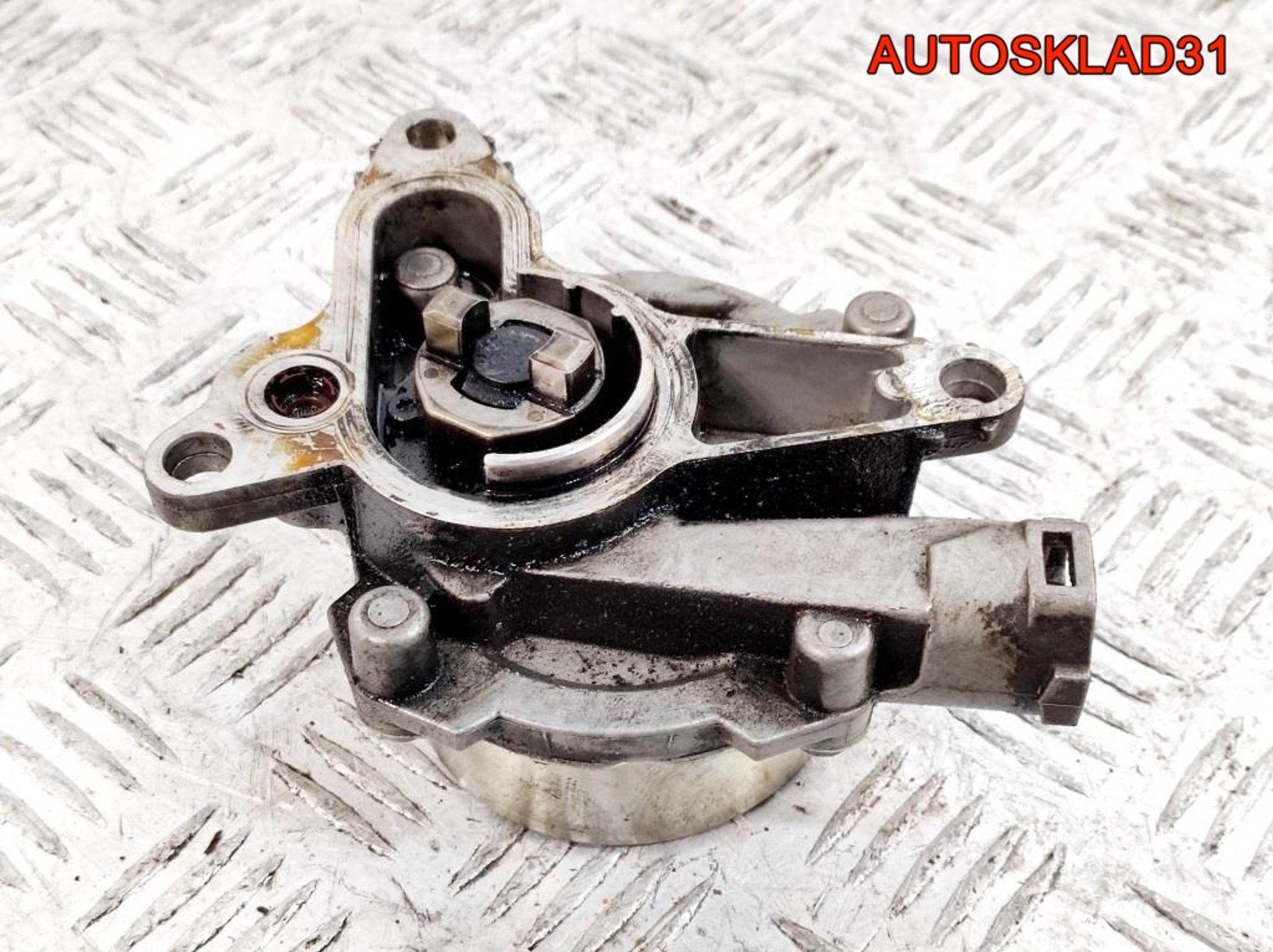 Насос вакуумный Renault Megane 3 146503760R, 1800 рублей, Дубовое