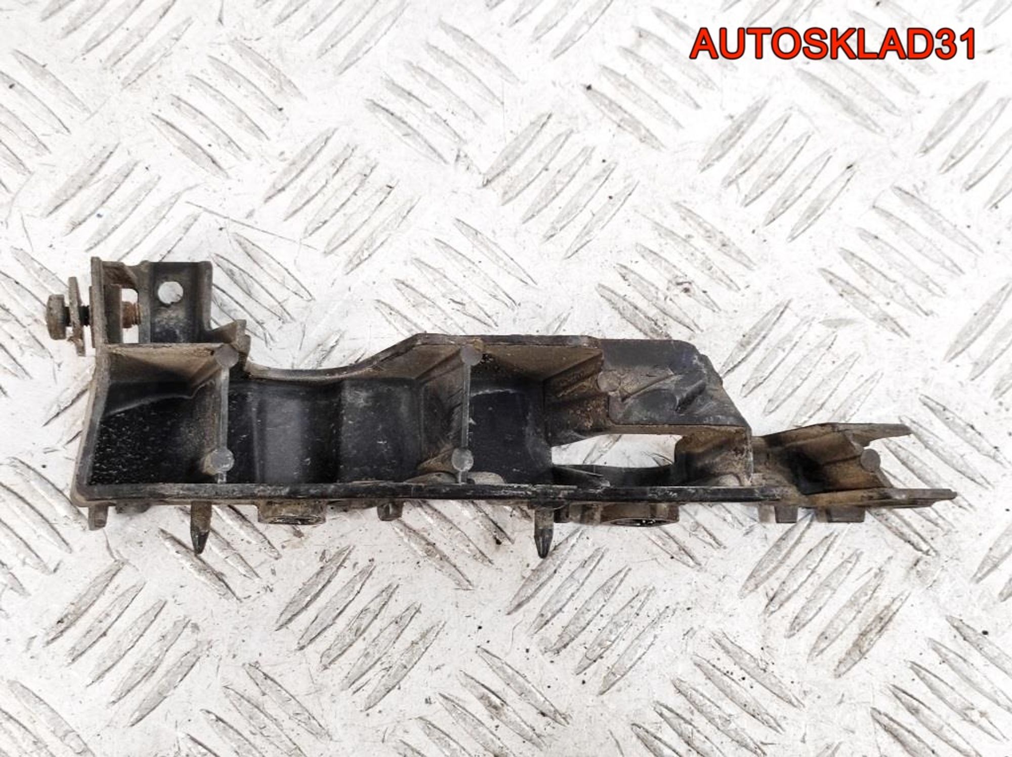 Крепление переднего бампера правое A6 C7 4G, 1500 рублей, Дубовое